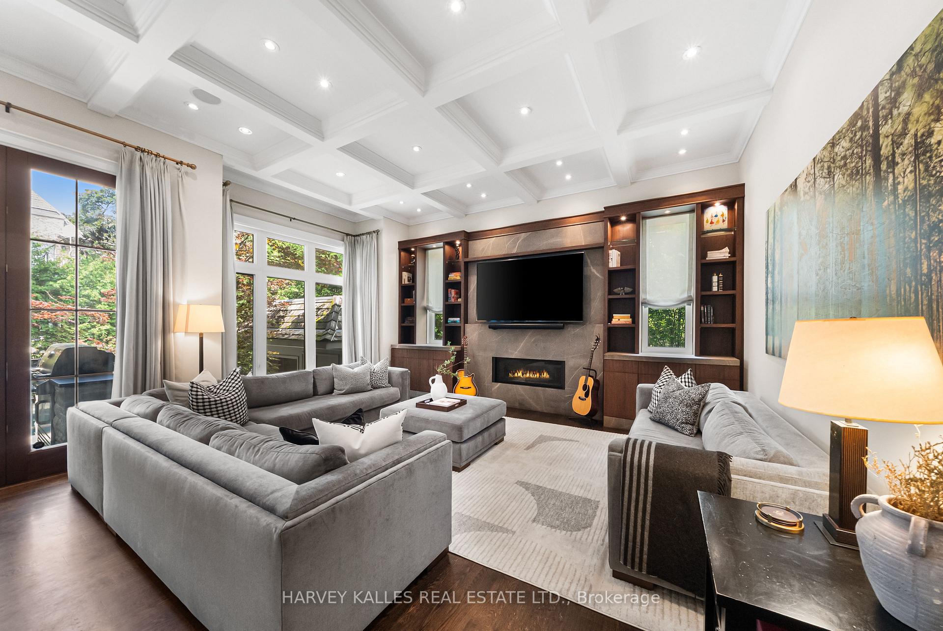 Photo 10 of 6 Vesta Drive, Toronto, Forest Hill South — HOMEH
