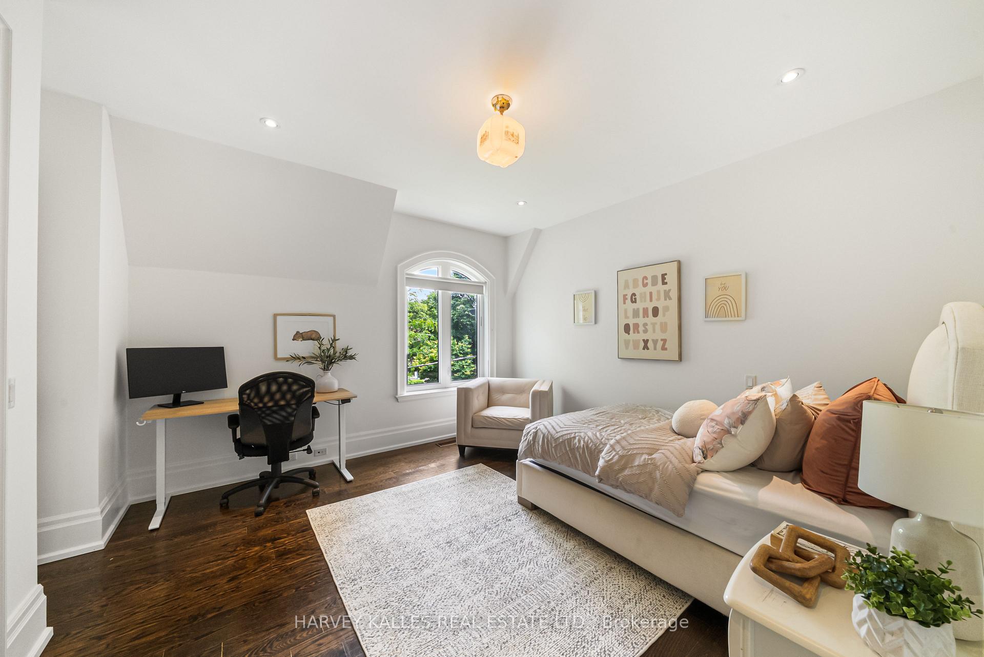 Photo 17 of 6 Vesta Drive, Toronto, Forest Hill South — HOMEH