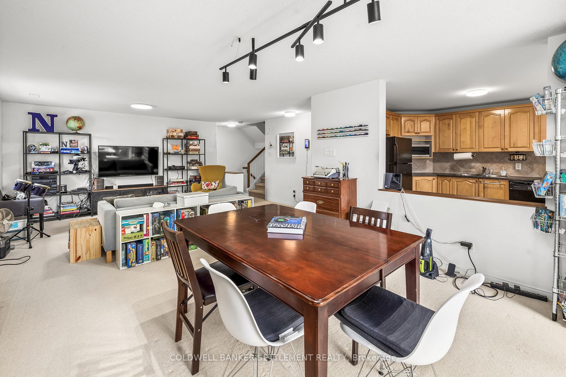 Photo 14 of Unit G, 10 Daybreak Street, Ottawa, Barrhaven East — HOMEH
