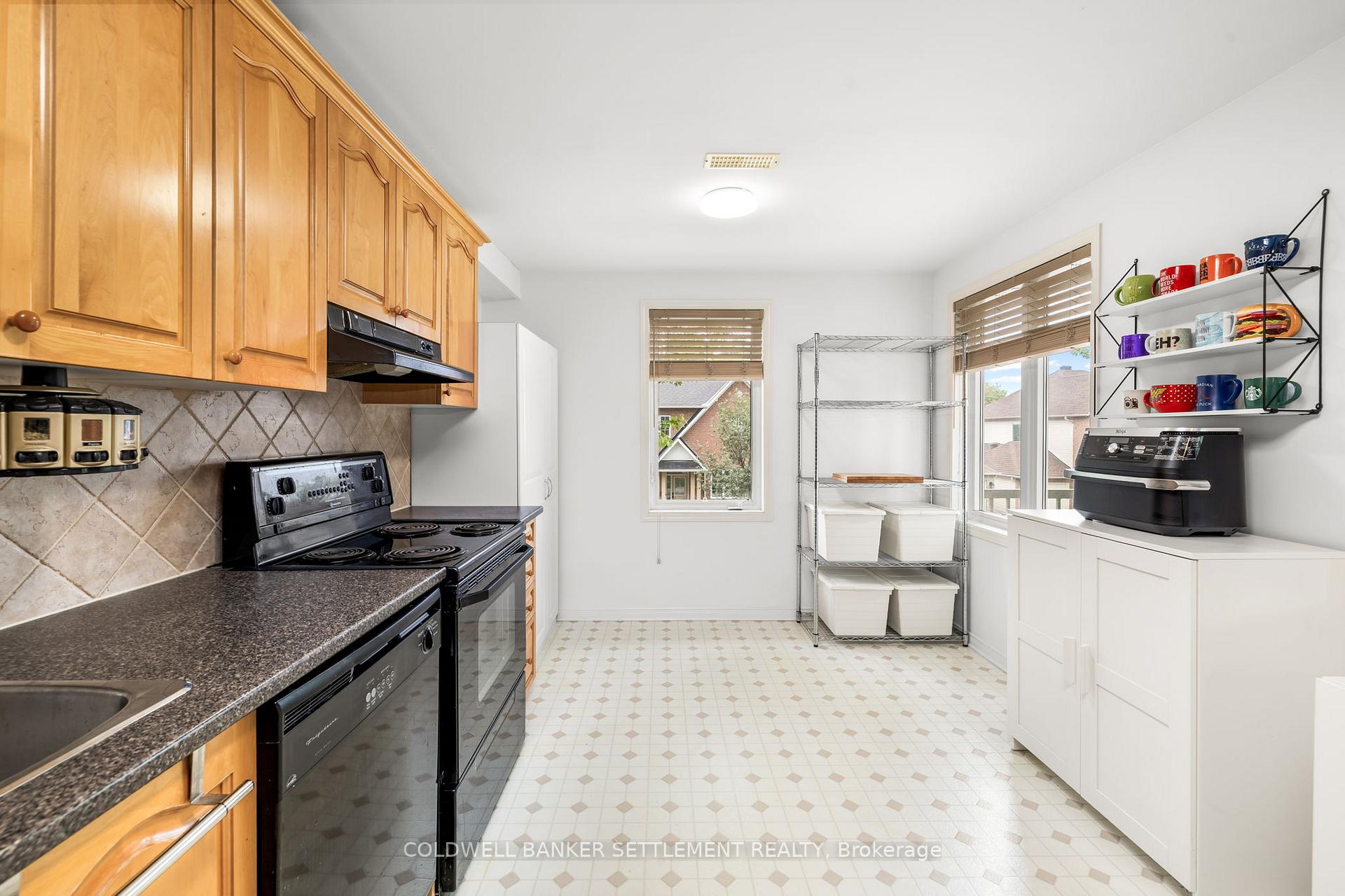 Photo 17 of Unit G, 10 Daybreak Street, Ottawa, Barrhaven East — HOMEH