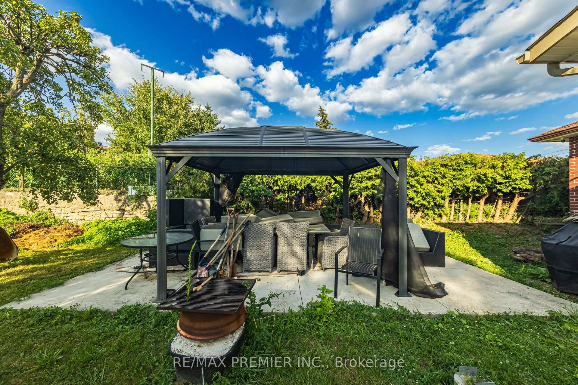 Photo 46 of 6 Canton Avenue, North York, Downsview-Roding-CFB — HOMEH