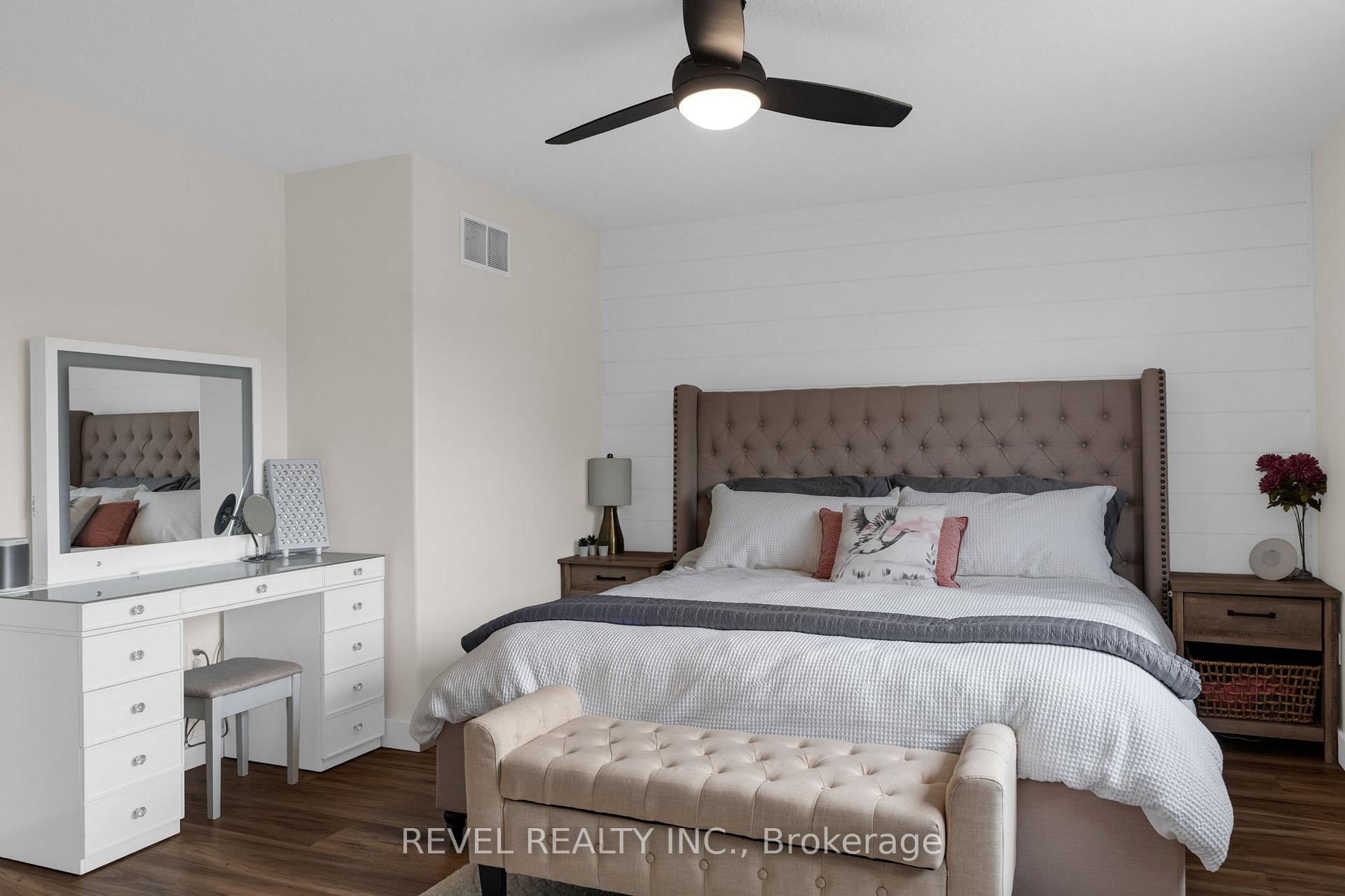 Photo 25 of 44 Graihawk Drive, Barrie, Ardagh — HOMEH