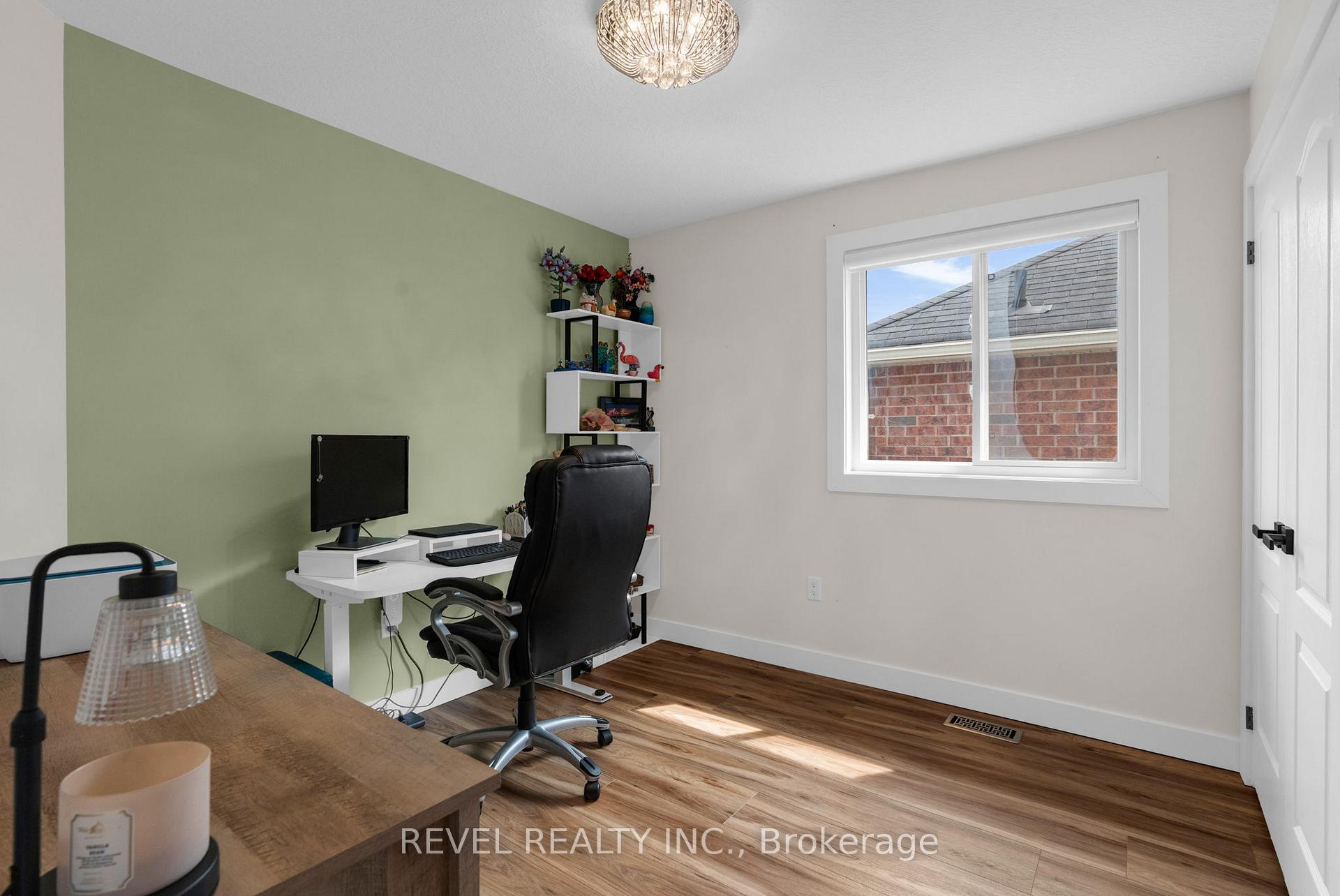 Photo 31 of 44 Graihawk Drive, Barrie, Ardagh — HOMEH