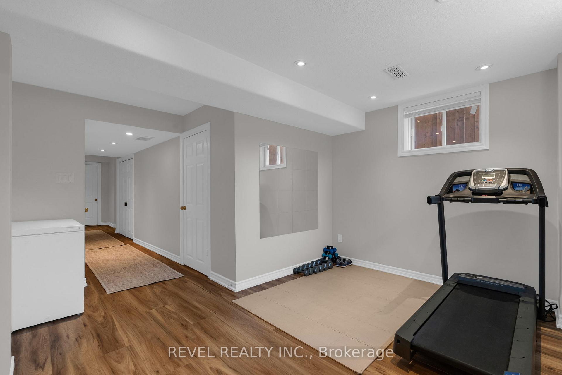 Photo 37 of 44 Graihawk Drive, Barrie, Ardagh — HOMEH