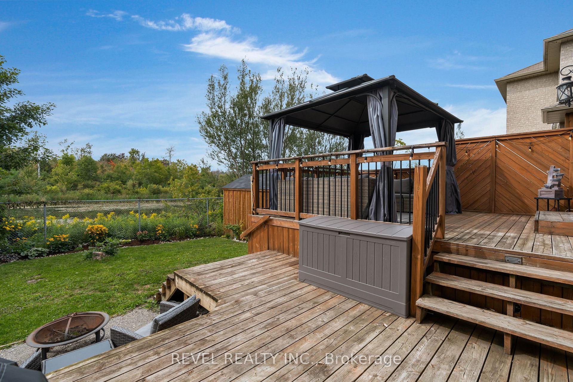 Photo 45 of 44 Graihawk Drive, Barrie, Ardagh — HOMEH