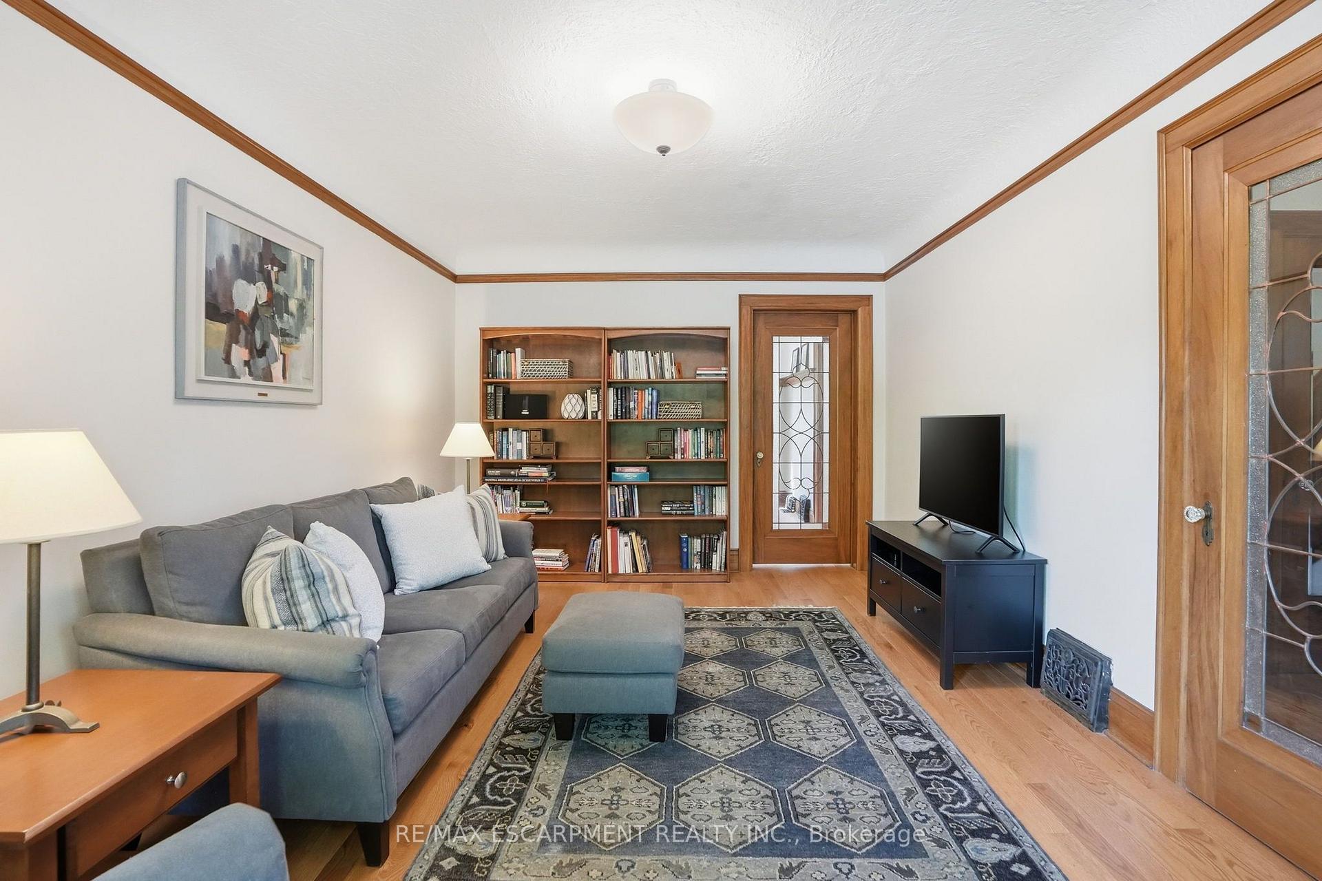 Photo 8 of 97 Cline Avenue N, Hamilton, Westdale — HOMEH