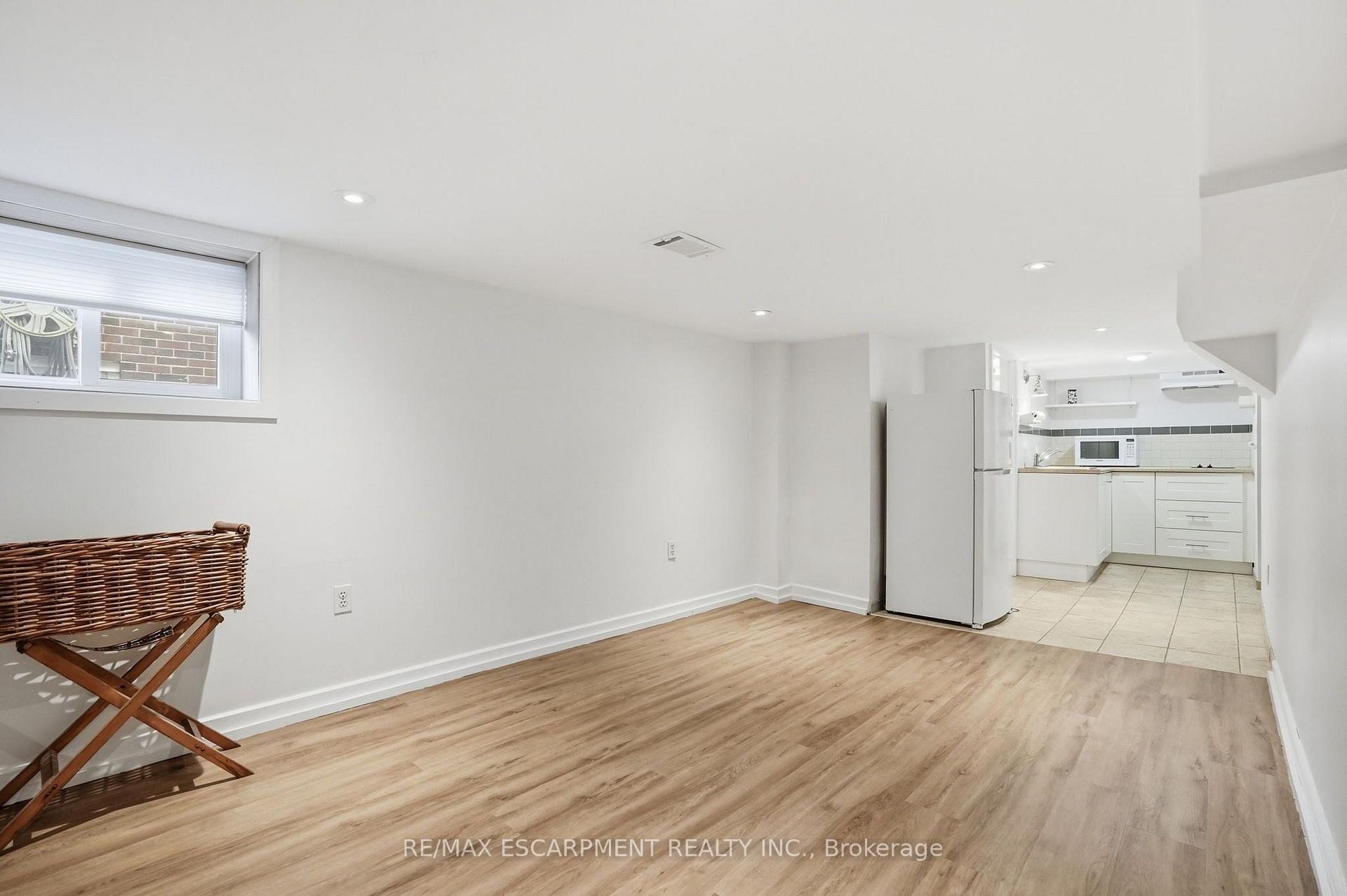 Photo 25 of 97 Cline Avenue N, Hamilton, Westdale — HOMEH