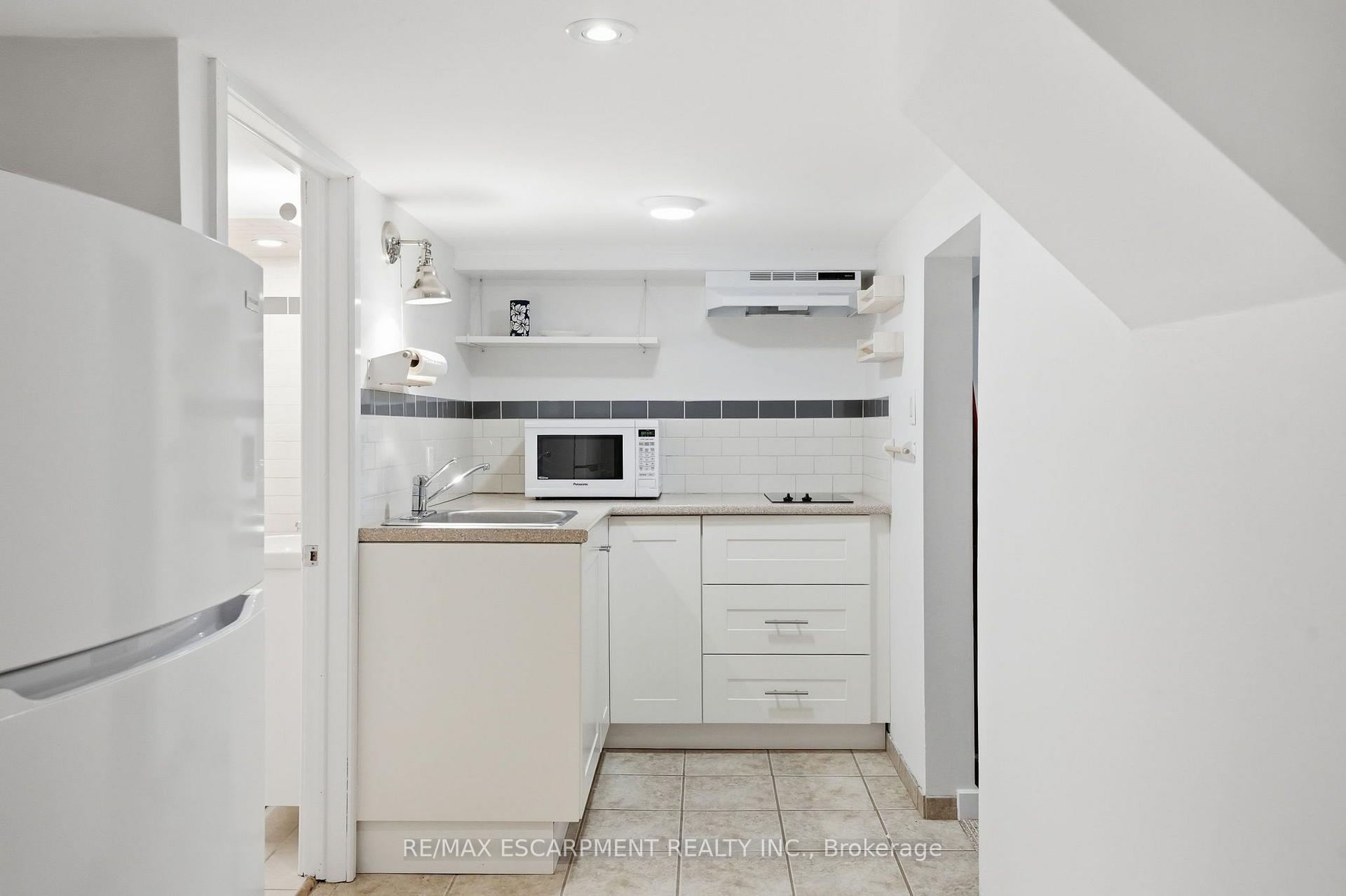 Photo 26 of 97 Cline Avenue N, Hamilton, Westdale — HOMEH