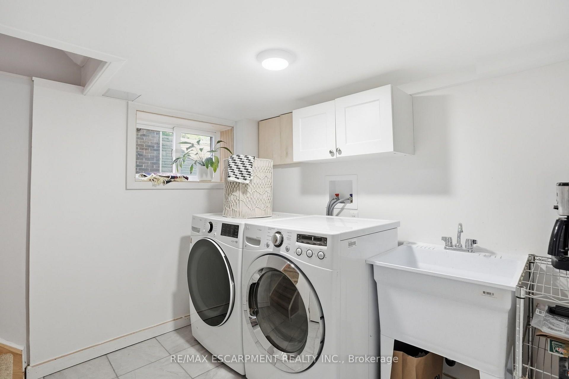 Photo 28 of 97 Cline Avenue N, Hamilton, Westdale — HOMEH