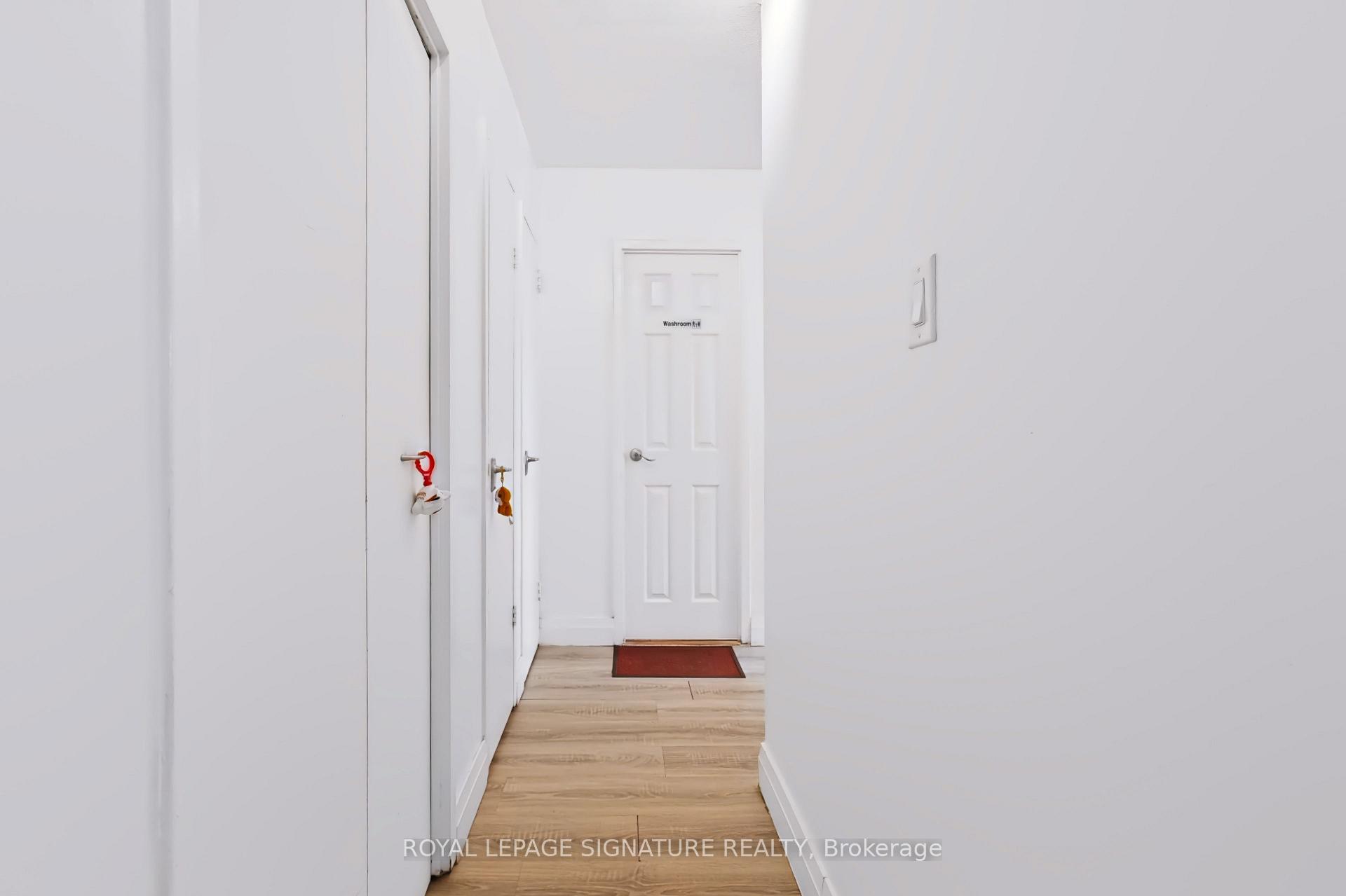 Photo 14 of Unit 401, 2485 Woking Crescent, Mississauga, Sheridan — HOMEH
