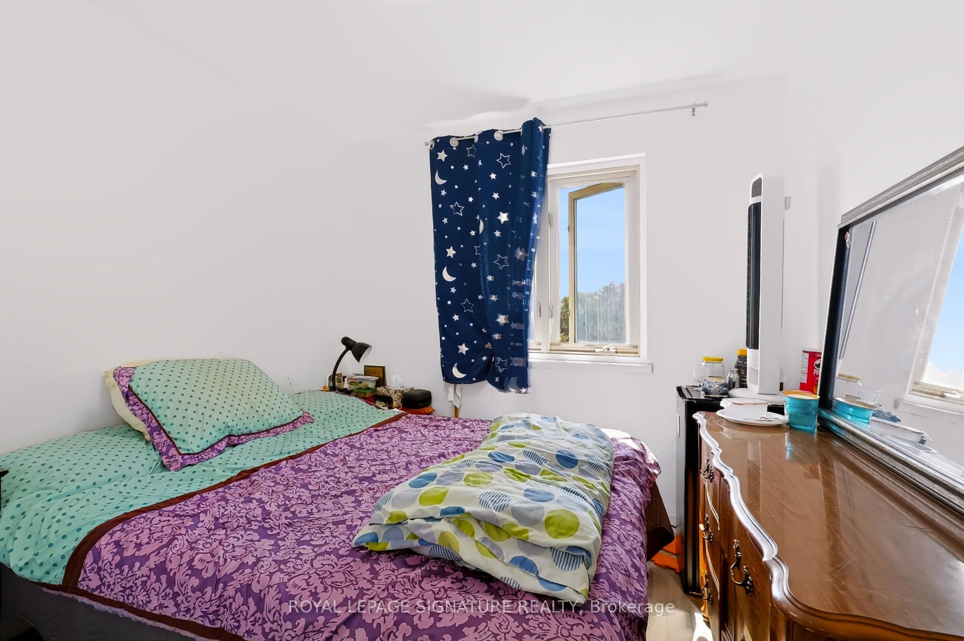 Photo 20 of Unit 401, 2485 Woking Crescent, Mississauga, Sheridan — HOMEH