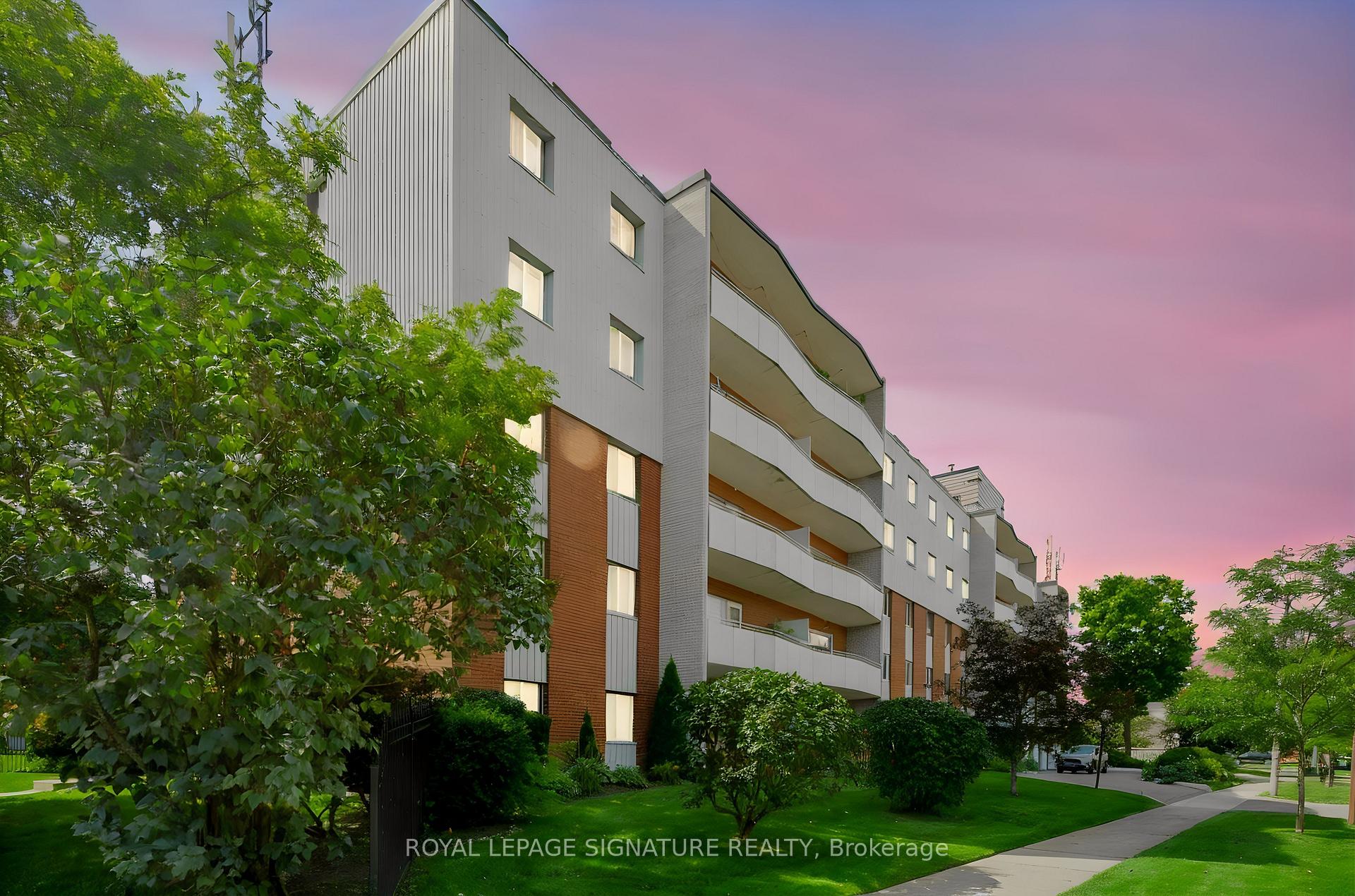 Photo 30 of Unit 401, 2485 Woking Crescent, Mississauga, Sheridan — HOMEH