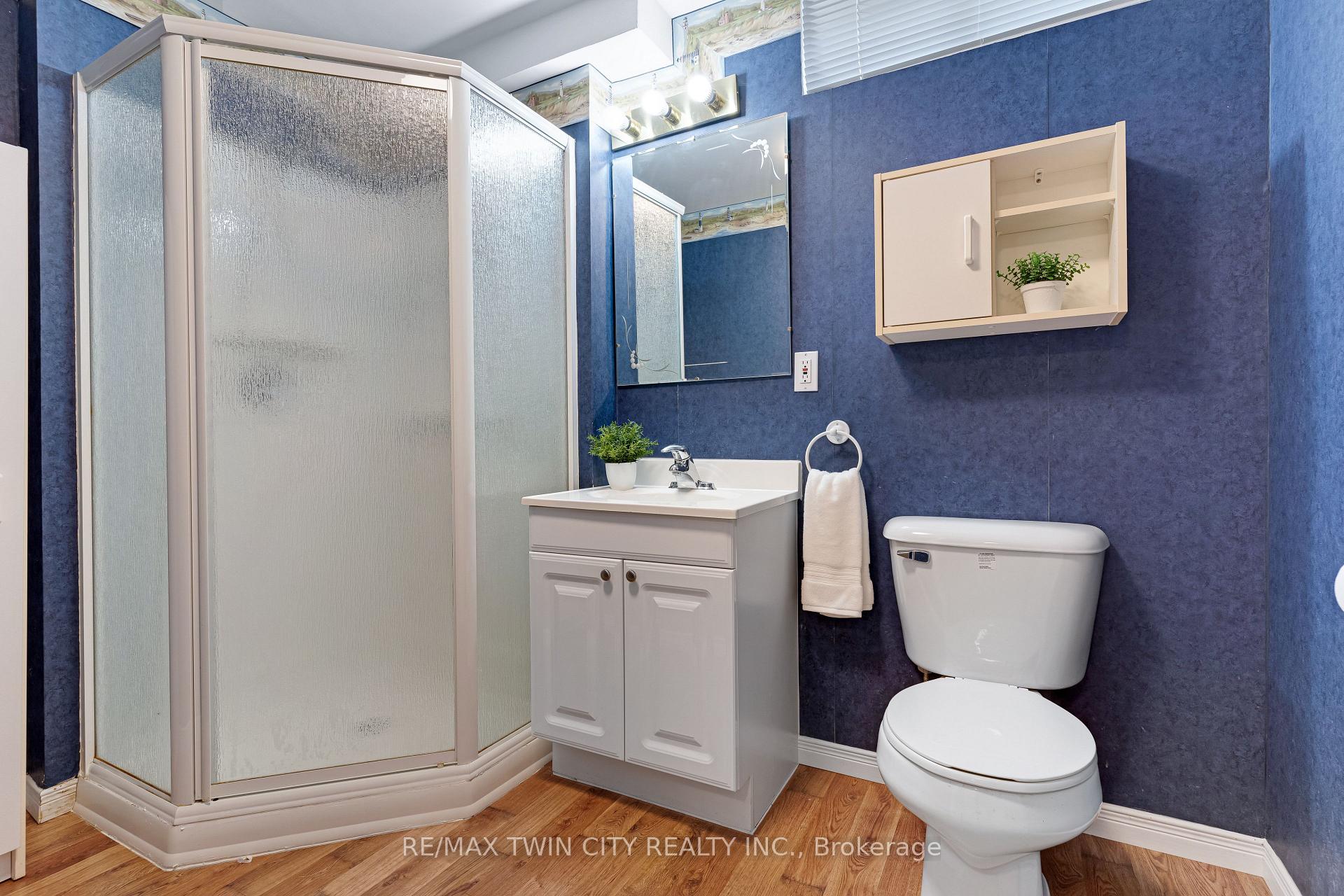 Photo 28 of 372 Gatestone Boulevard, Waterloo, Upper Beechwood — HOMEH