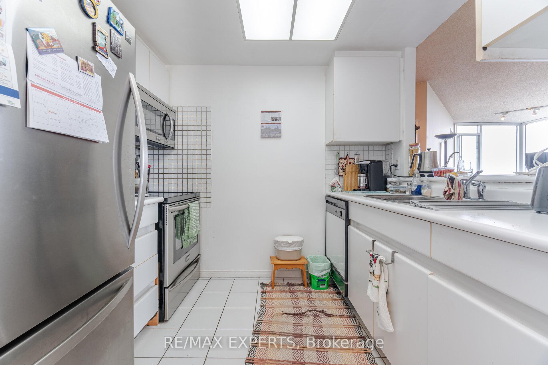 Photo 8 of Unit 3610, 7 Concorde Place, North York, Banbury-Don Mills — HOMEH