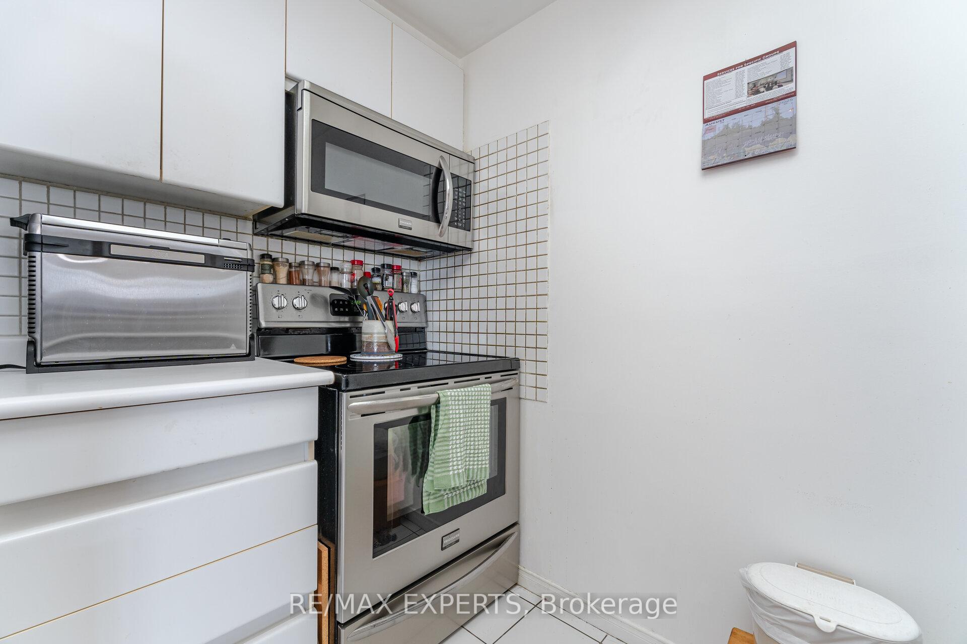 Photo 9 of Unit 3610, 7 Concorde Place, North York, Banbury-Don Mills — HOMEH