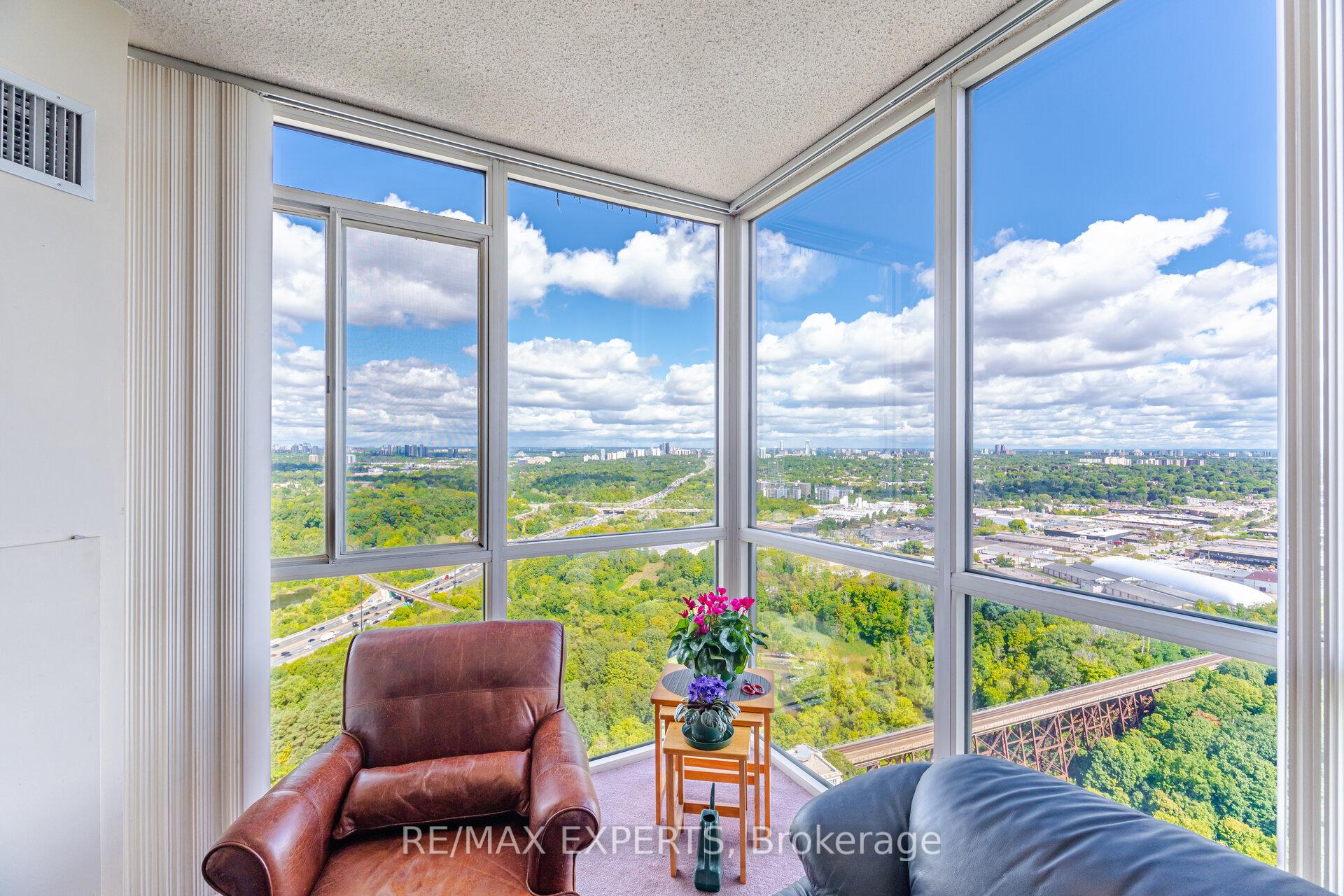 Photo 19 of Unit 3610, 7 Concorde Place, North York, Banbury-Don Mills — HOMEH