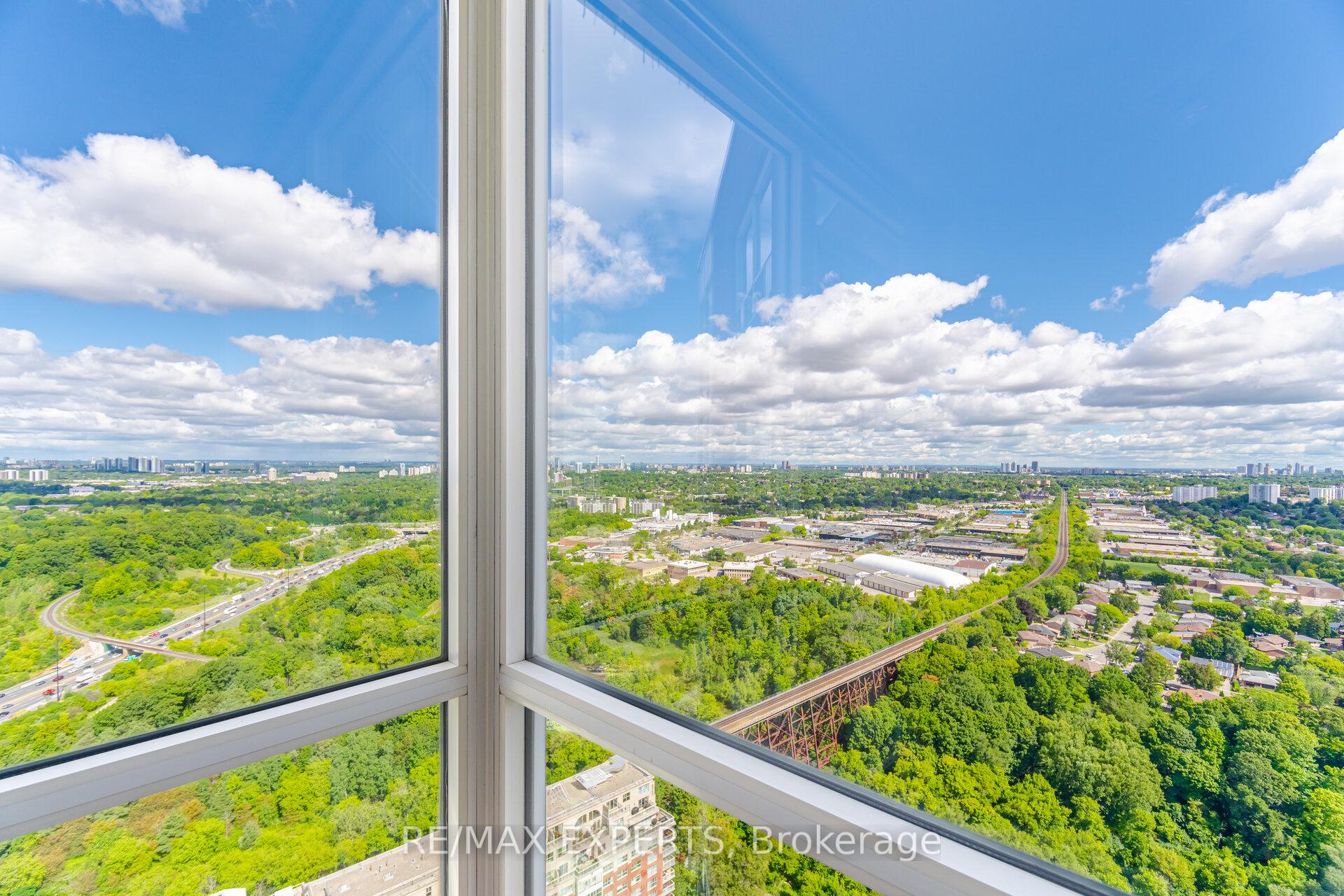 Photo 20 of Unit 3610, 7 Concorde Place, North York, Banbury-Don Mills — HOMEH