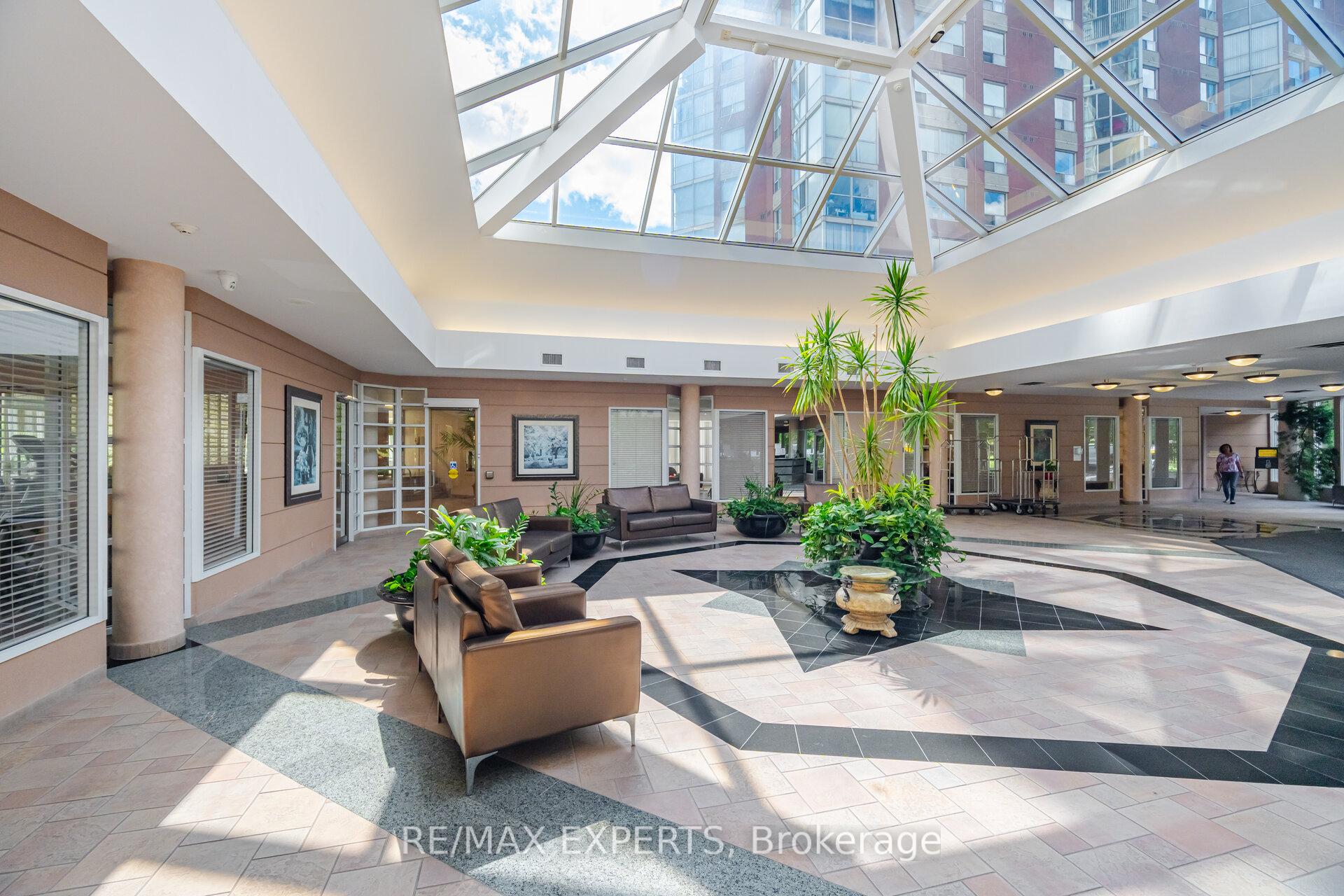 Photo 32 of Unit 3610, 7 Concorde Place, North York, Banbury-Don Mills — HOMEH