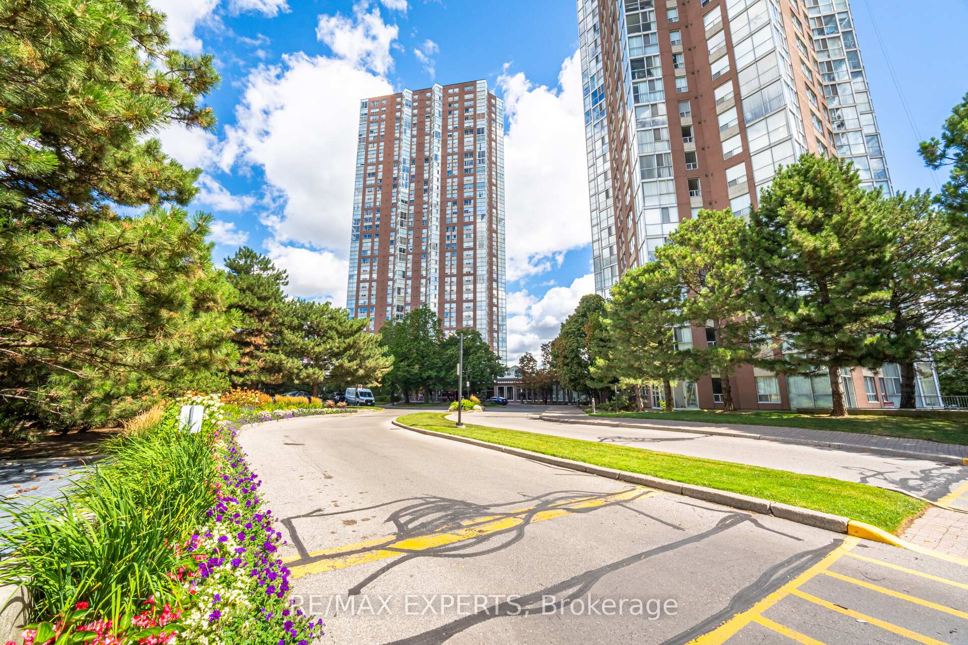 Photo 35 of Unit 3610, 7 Concorde Place, North York, Banbury-Don Mills — HOMEH