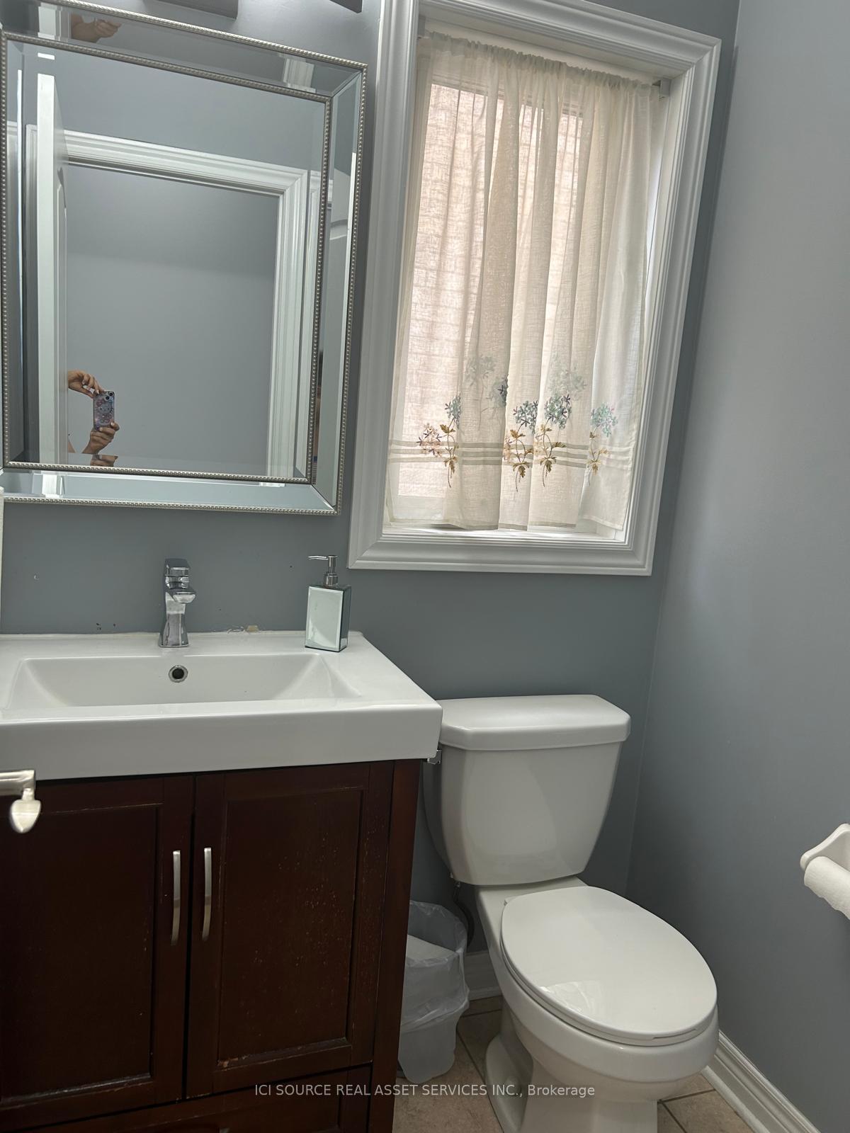 Photo 13 of Unit Upper, 11 Pomell Trail, Brampton, Bram East — HOMEH
