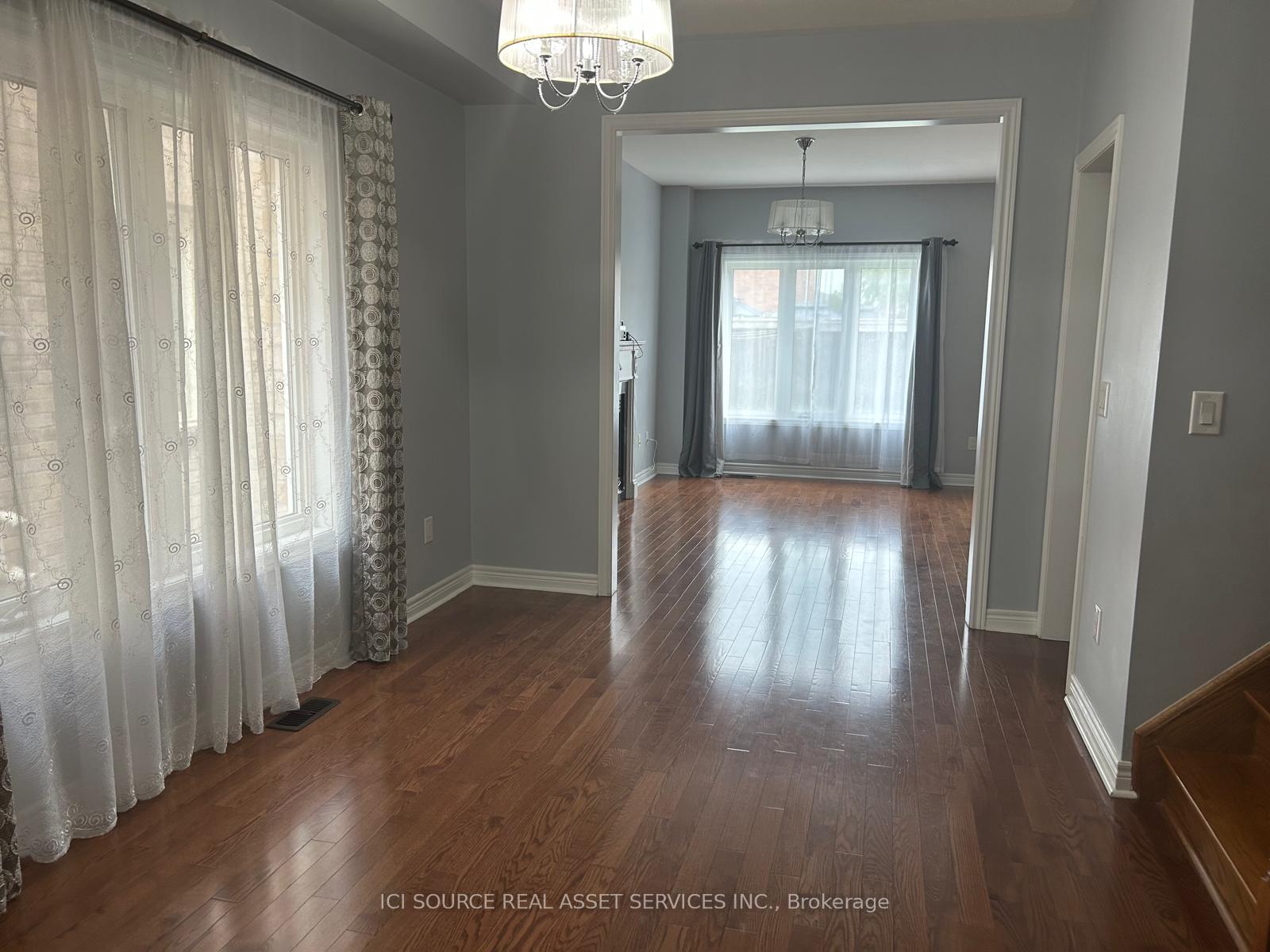 Photo 15 of Unit Upper, 11 Pomell Trail, Brampton, Bram East — HOMEH