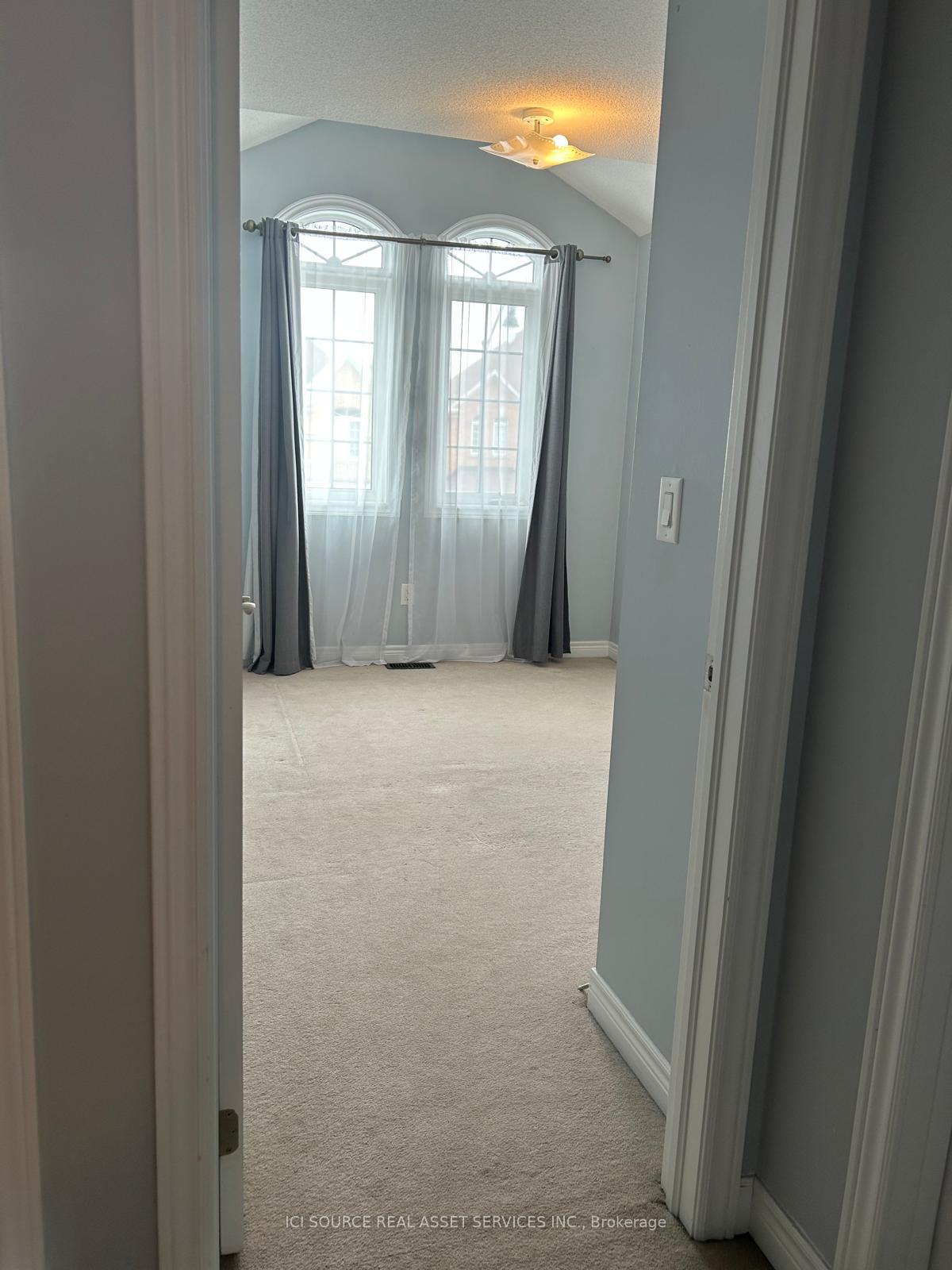 Photo 26 of Unit Upper, 11 Pomell Trail, Brampton, Bram East — HOMEH