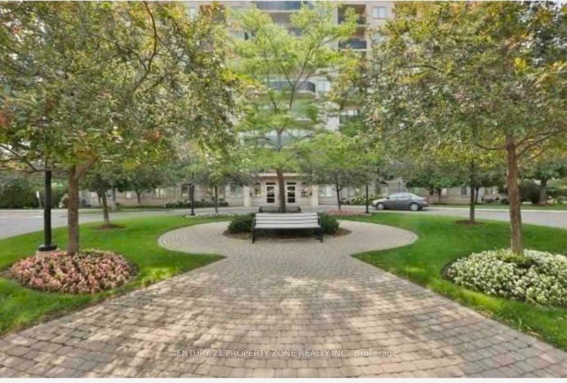 Photo 3 of Unit 803, 10 Dayspring Circle, Brampton, Goreway Drive Corridor — HOMEH