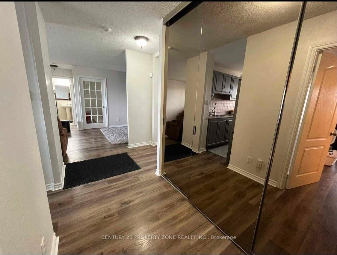 Photo 7 of Unit 803, 10 Dayspring Circle, Brampton, Goreway Drive Corridor — HOMEH