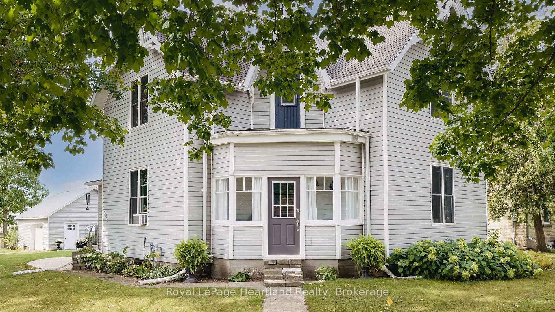 Photo of 409 Gypsy Lane