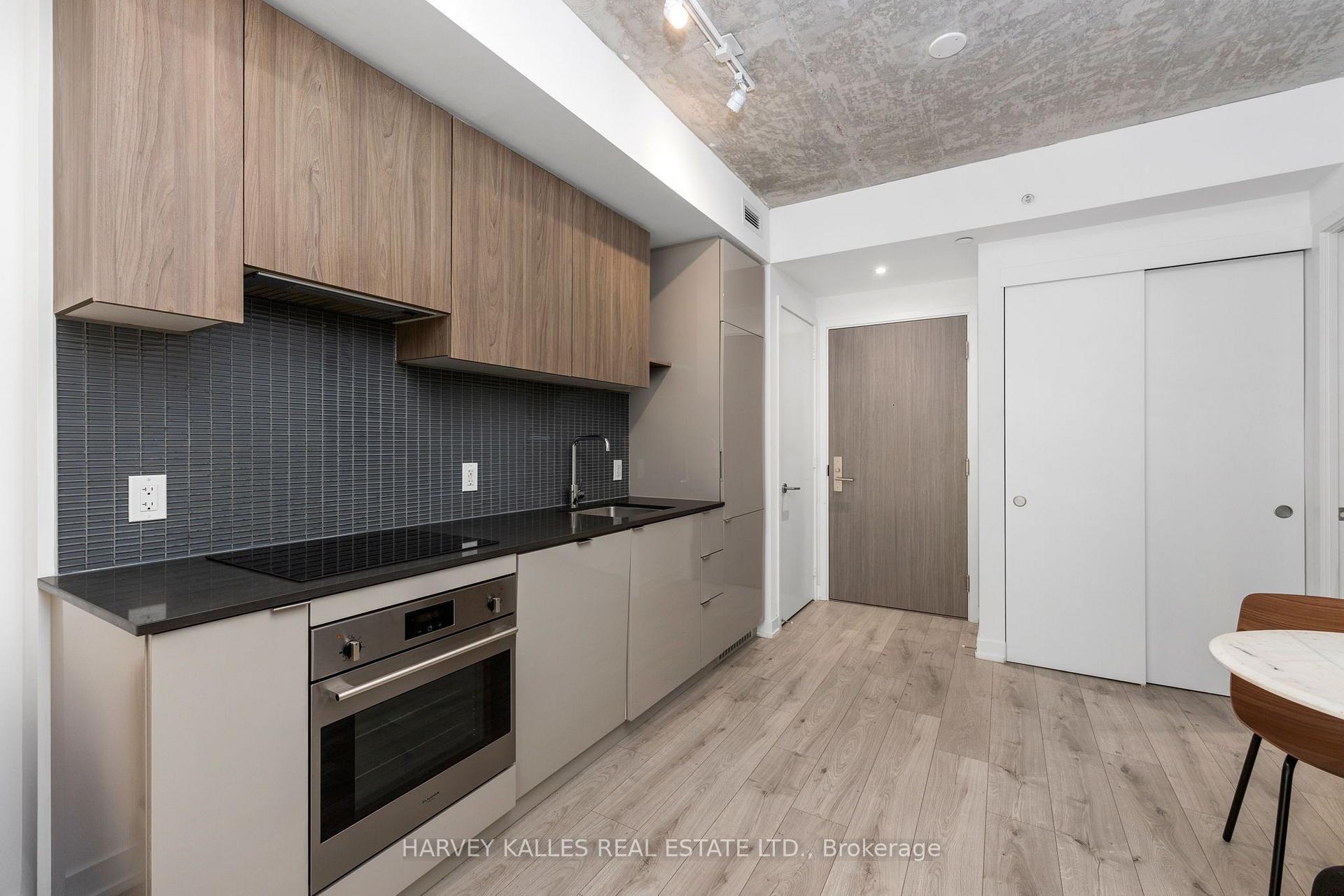 Photo 14 of Unit 523, 161 Roehampton Avenue, Toronto, Mount Pleasant West — HOMEH