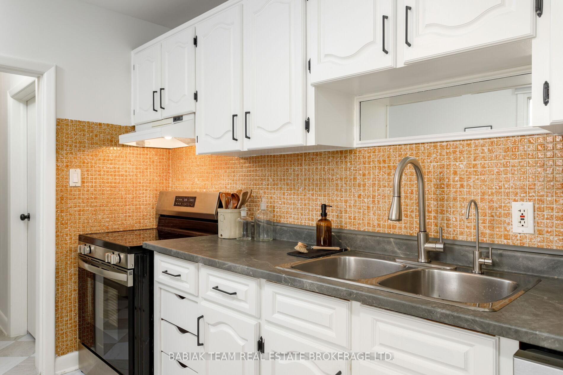Photo 12 of 45 Montye Avenue, Toronto, Runnymede-Bloor West Village — HOMEH