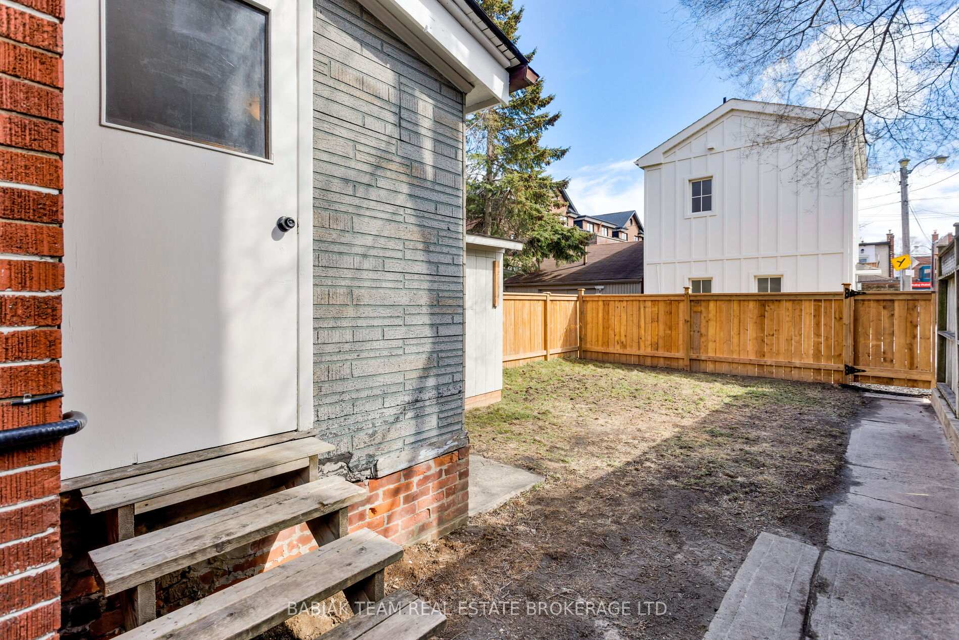Photo 27 of 45 Montye Avenue, Toronto, Runnymede-Bloor West Village — HOMEH