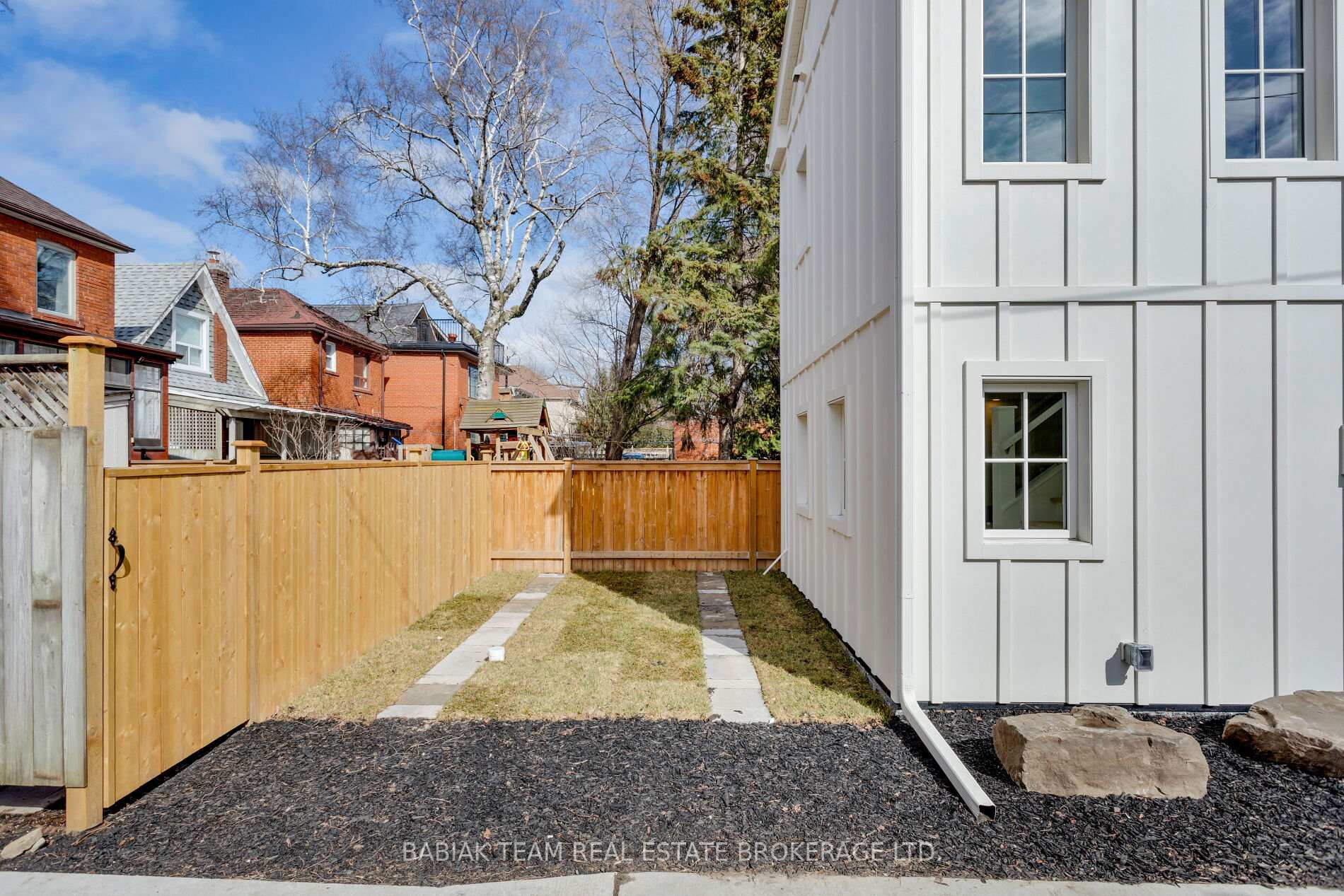 Photo 30 of 45 Montye Avenue, Toronto, Runnymede-Bloor West Village — HOMEH
