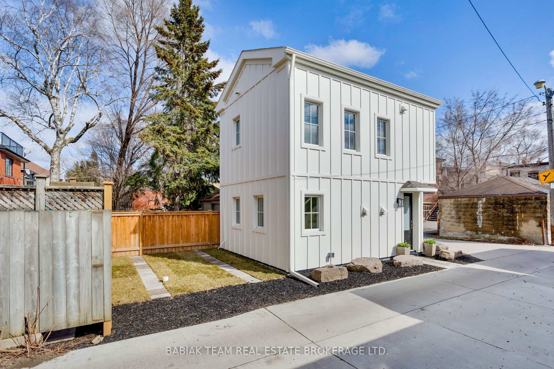 Photo 31 of 45 Montye Avenue, Toronto, Runnymede-Bloor West Village — HOMEH