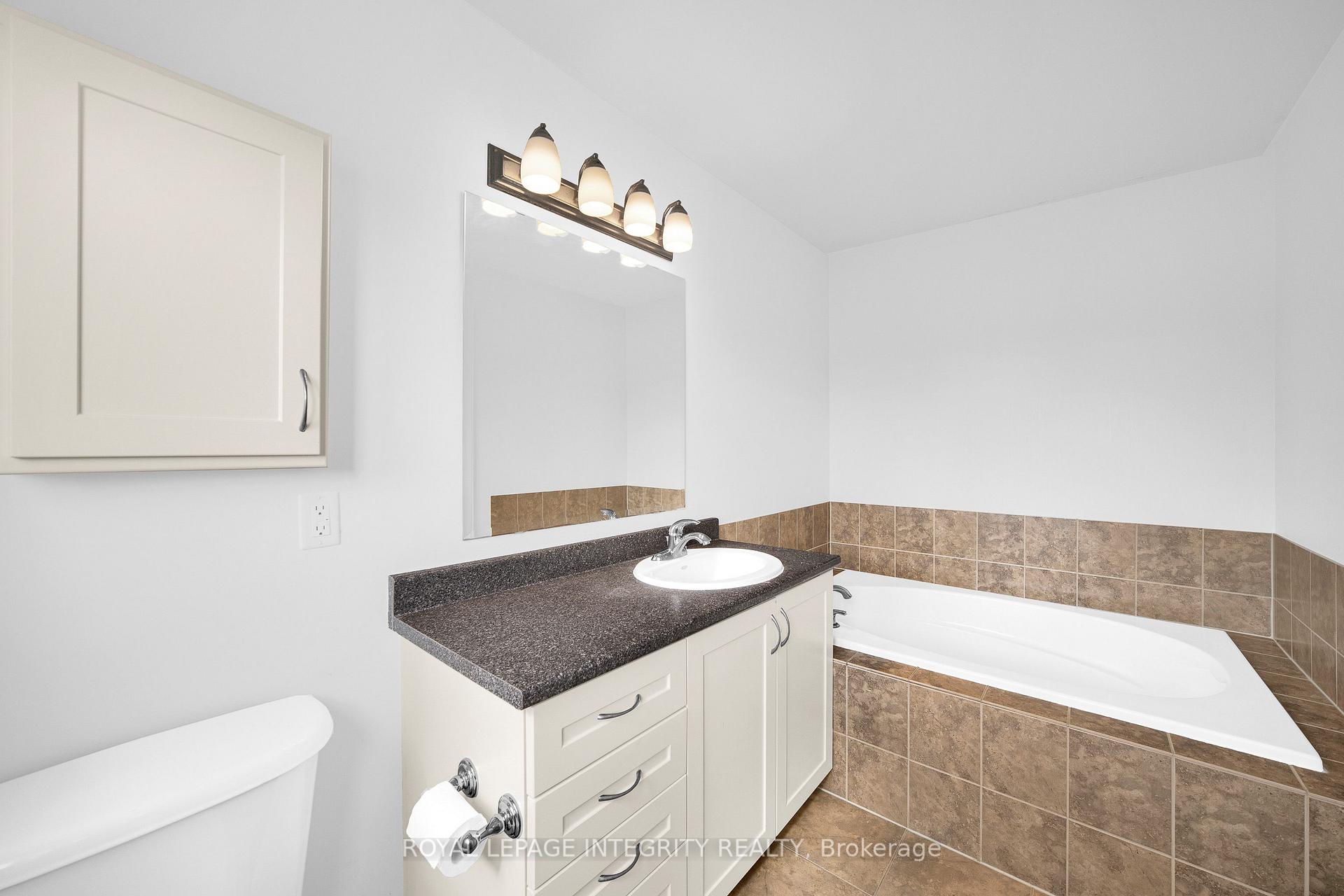 Photo 21 of 496 Temiskaming Crescent, Ottawa, Barrhaven - Strandherd — HOMEH