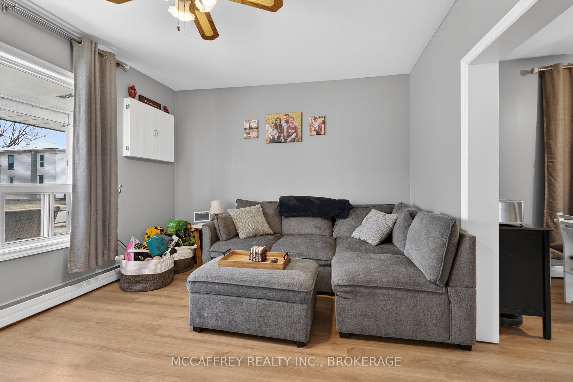Photo 5 of 427 Thomas Street, Deseronto, Deseronto (Town) — HOMEH