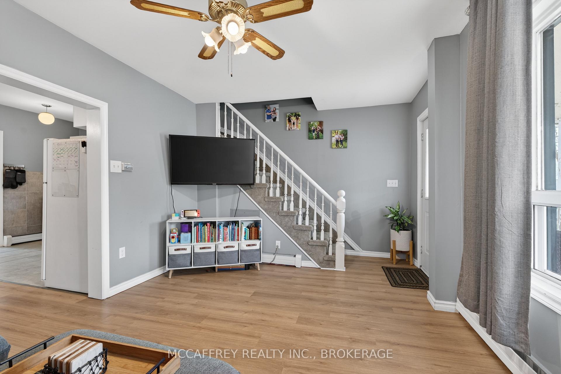 Photo 11 of 427 Thomas Street, Deseronto, Deseronto (Town) — HOMEH