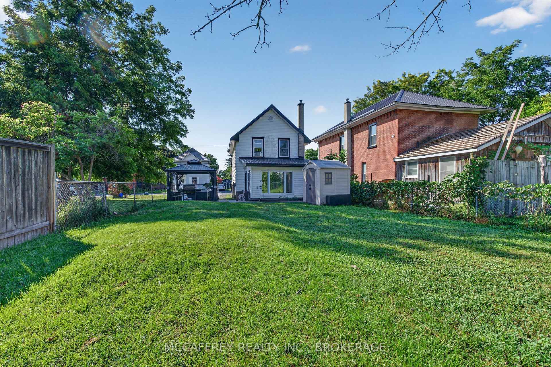 Photo 20 of 427 Thomas Street, Deseronto, Deseronto (Town) — HOMEH