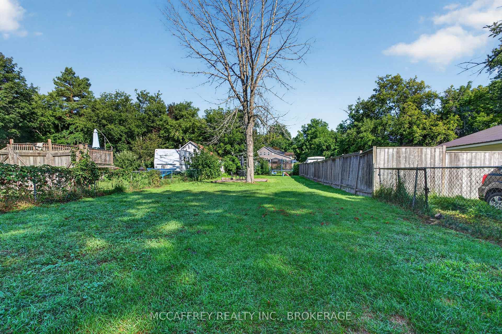 Photo 23 of 427 Thomas Street, Deseronto, Deseronto (Town) — HOMEH