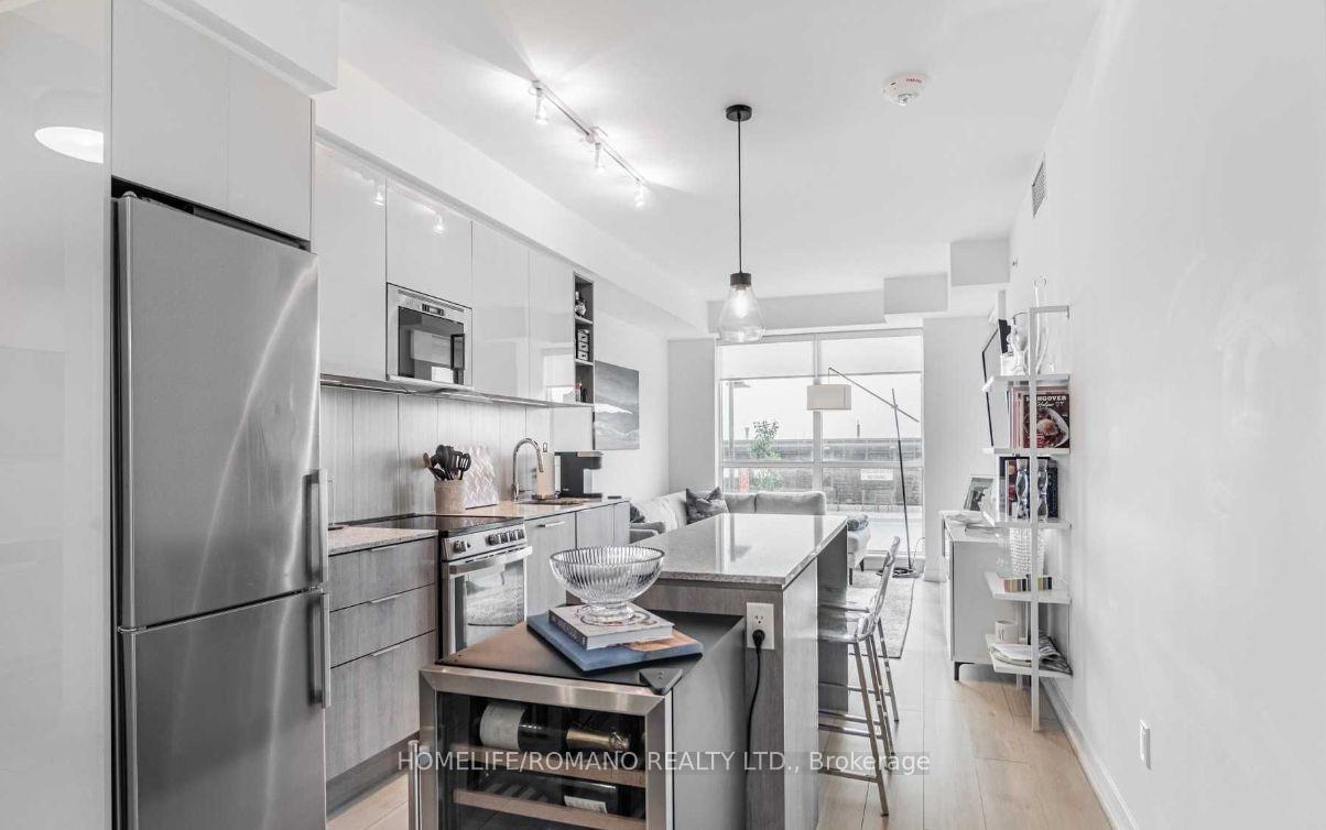 Photo 12 of Unit 840, 31 Tippett Road, North York, Clanton Park — HOMEH