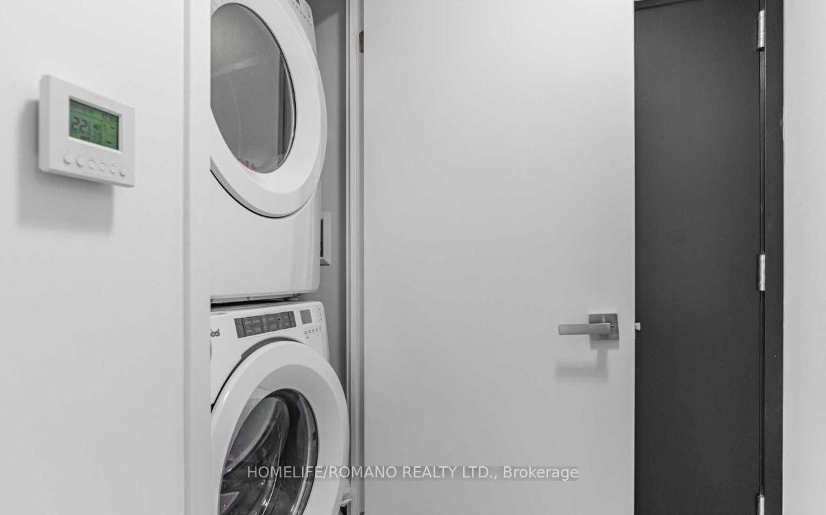 Photo 20 of Unit 840, 31 Tippett Road, North York, Clanton Park — HOMEH