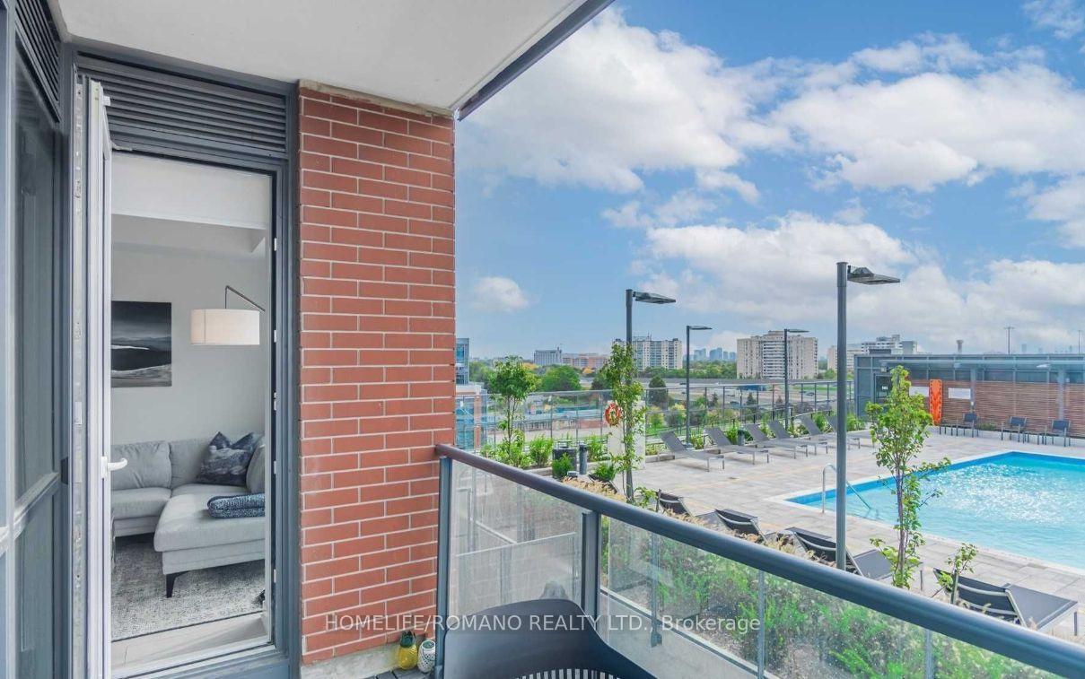 Photo 22 of Unit 840, 31 Tippett Road, North York, Clanton Park — HOMEH