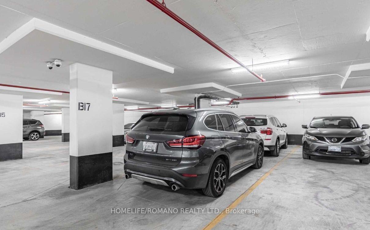 Photo 27 of Unit 840, 31 Tippett Road, North York, Clanton Park — HOMEH