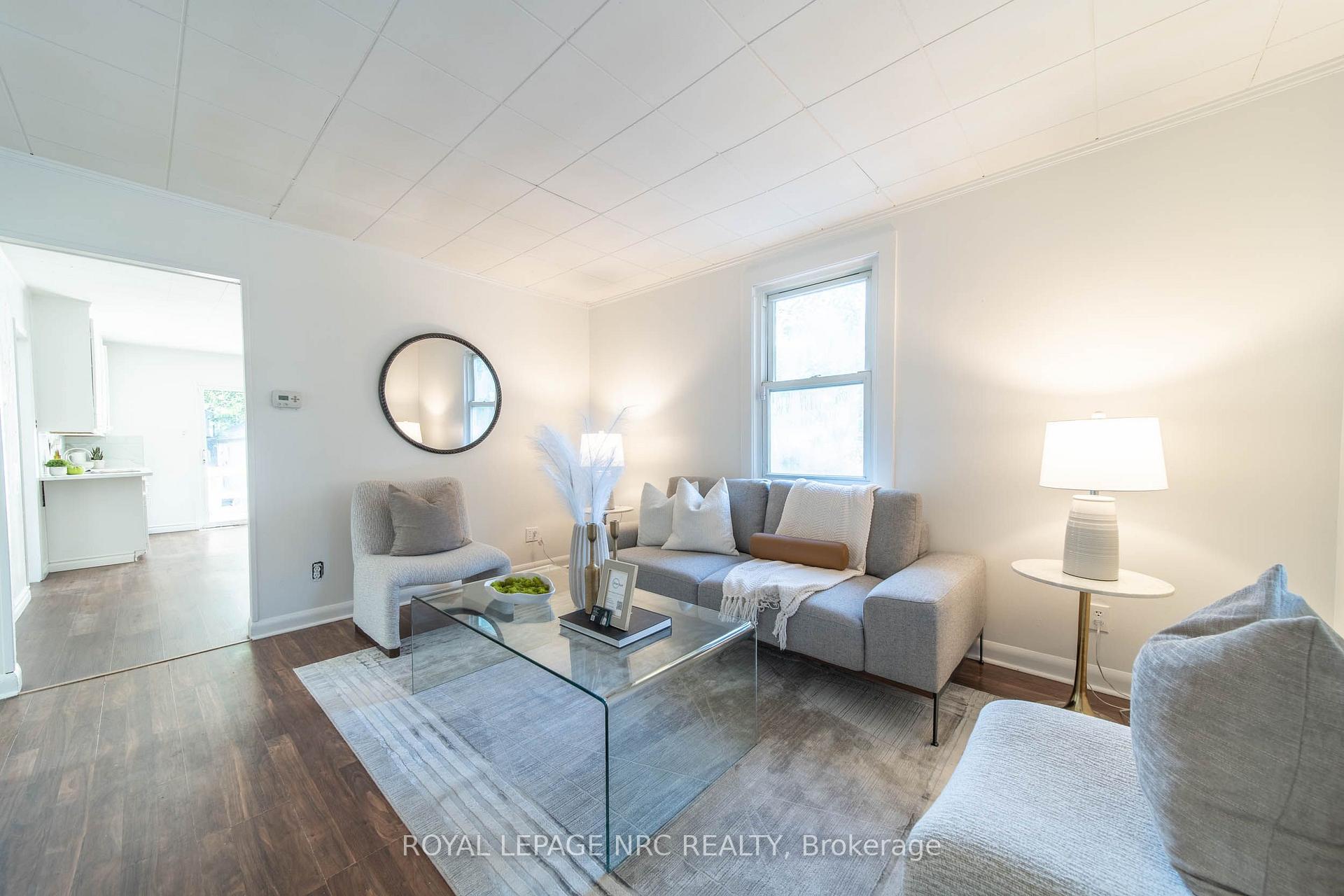 Photo 3 of 6255 Culp Street, Niagara Falls, Dorchester — HOMEH