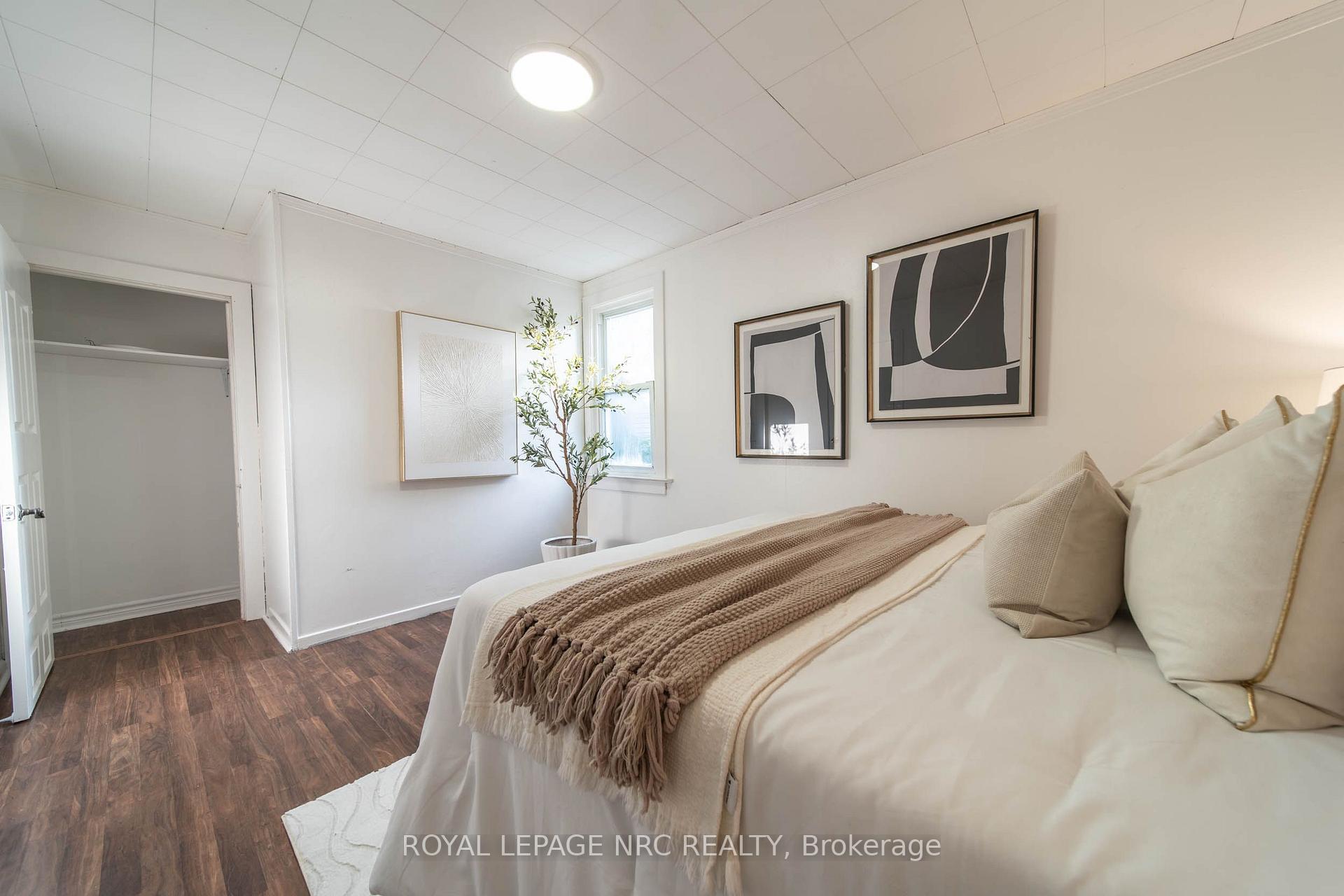 Photo 9 of 6255 Culp Street, Niagara Falls, Dorchester — HOMEH
