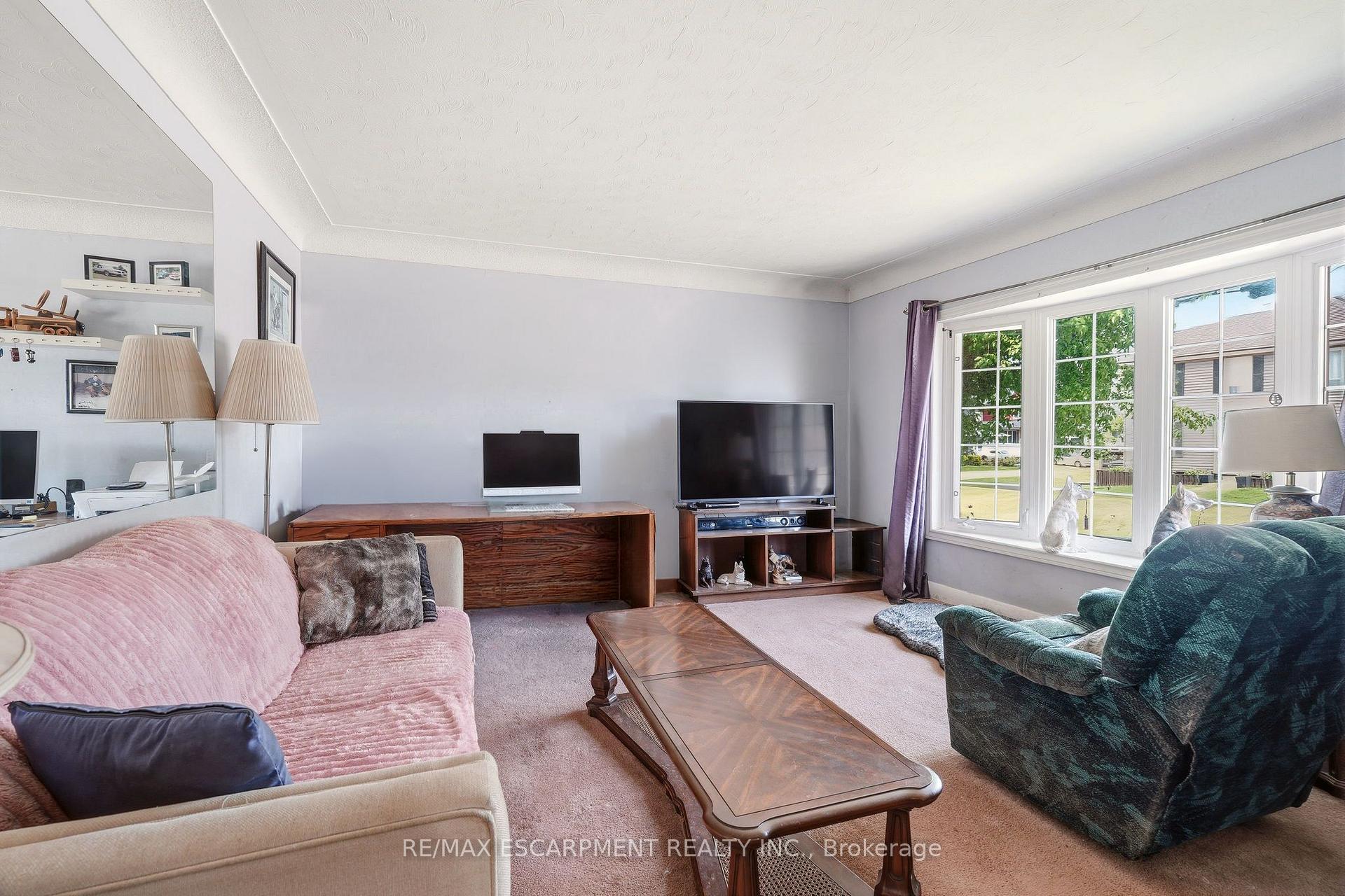 Photo 10 of 191 Millen Road, Hamilton, Stoney Creek — HOMEH