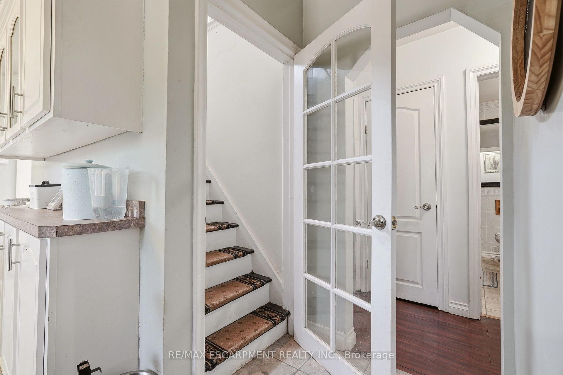 Photo 16 of 191 Millen Road, Hamilton, Stoney Creek — HOMEH