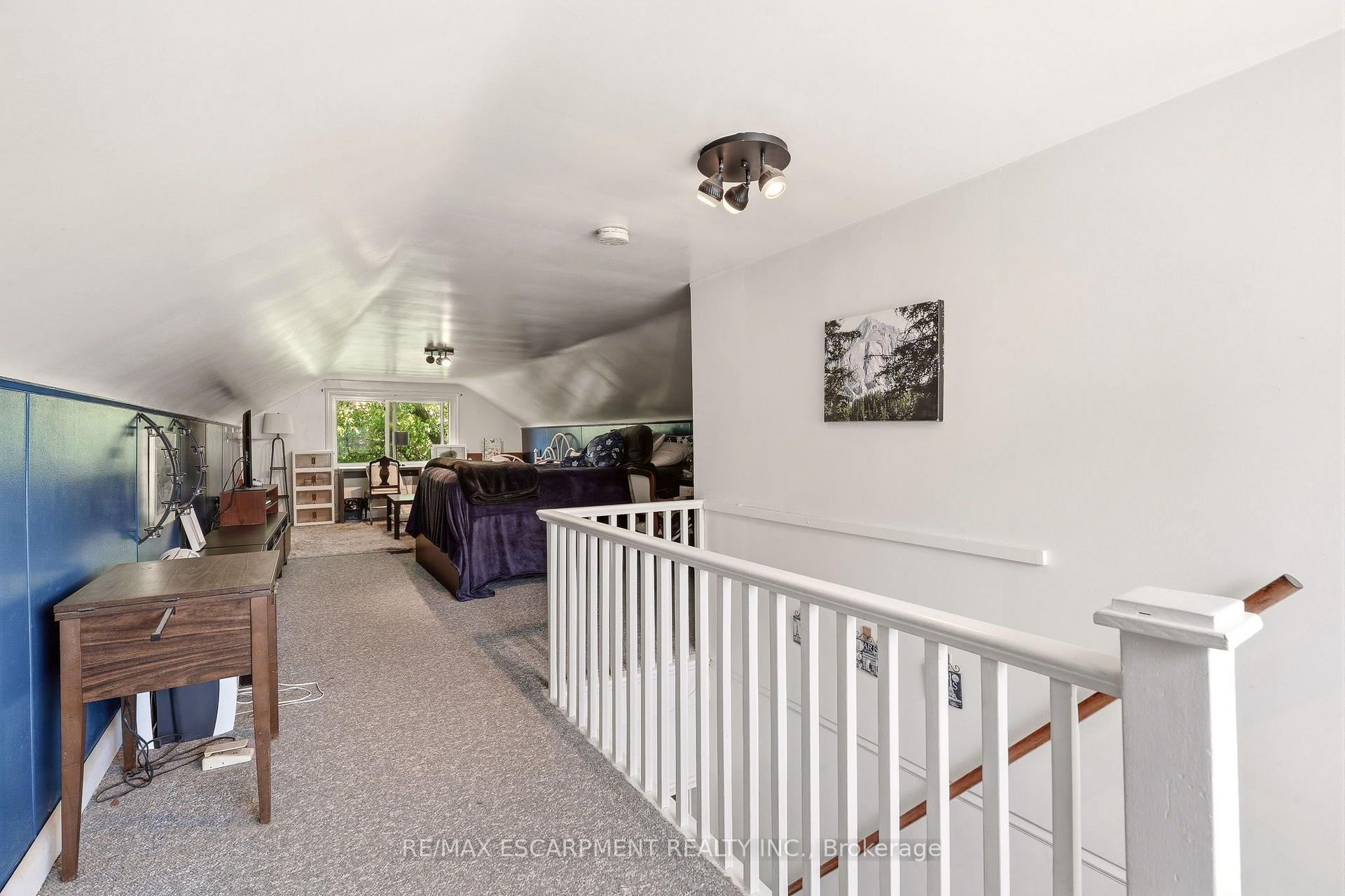 Photo 18 of 191 Millen Road, Hamilton, Stoney Creek — HOMEH