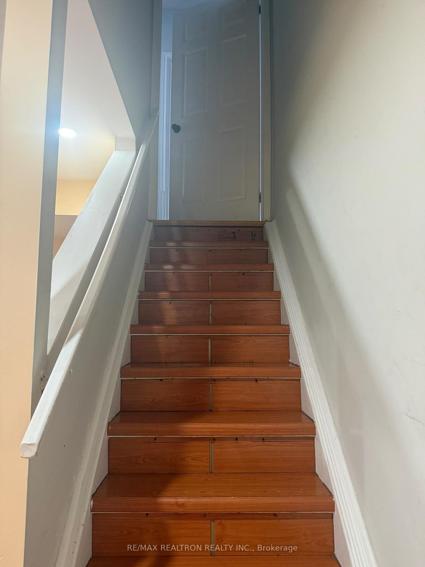 Photo 2 of Unit Bsmt, 33 Billingsley Crescent, Markham, Cedarwood — HOMEH