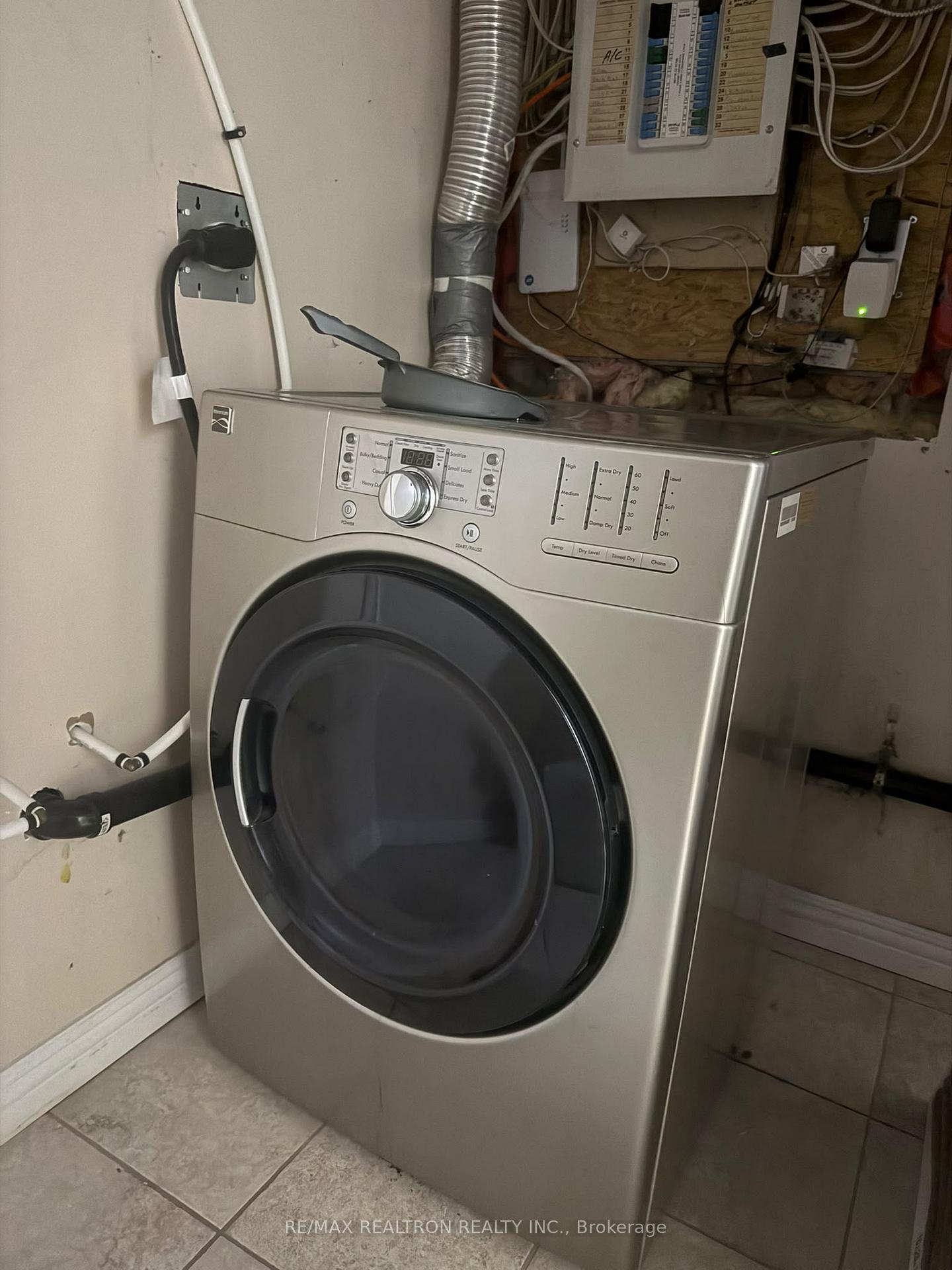 Photo 10 of Unit Bsmt, 33 Billingsley Crescent, Markham, Cedarwood — HOMEH